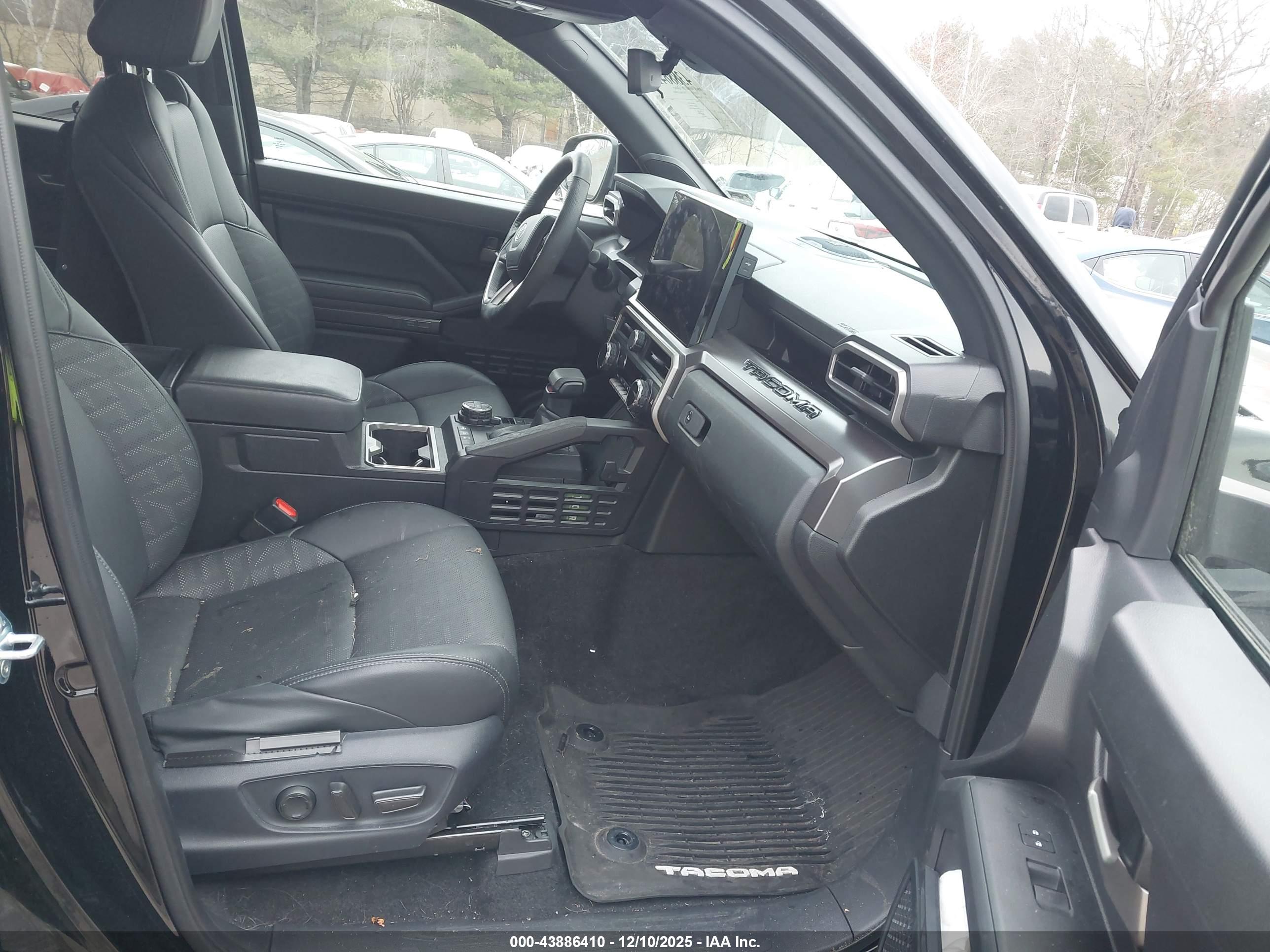 TOYOTA TACOMA image 5