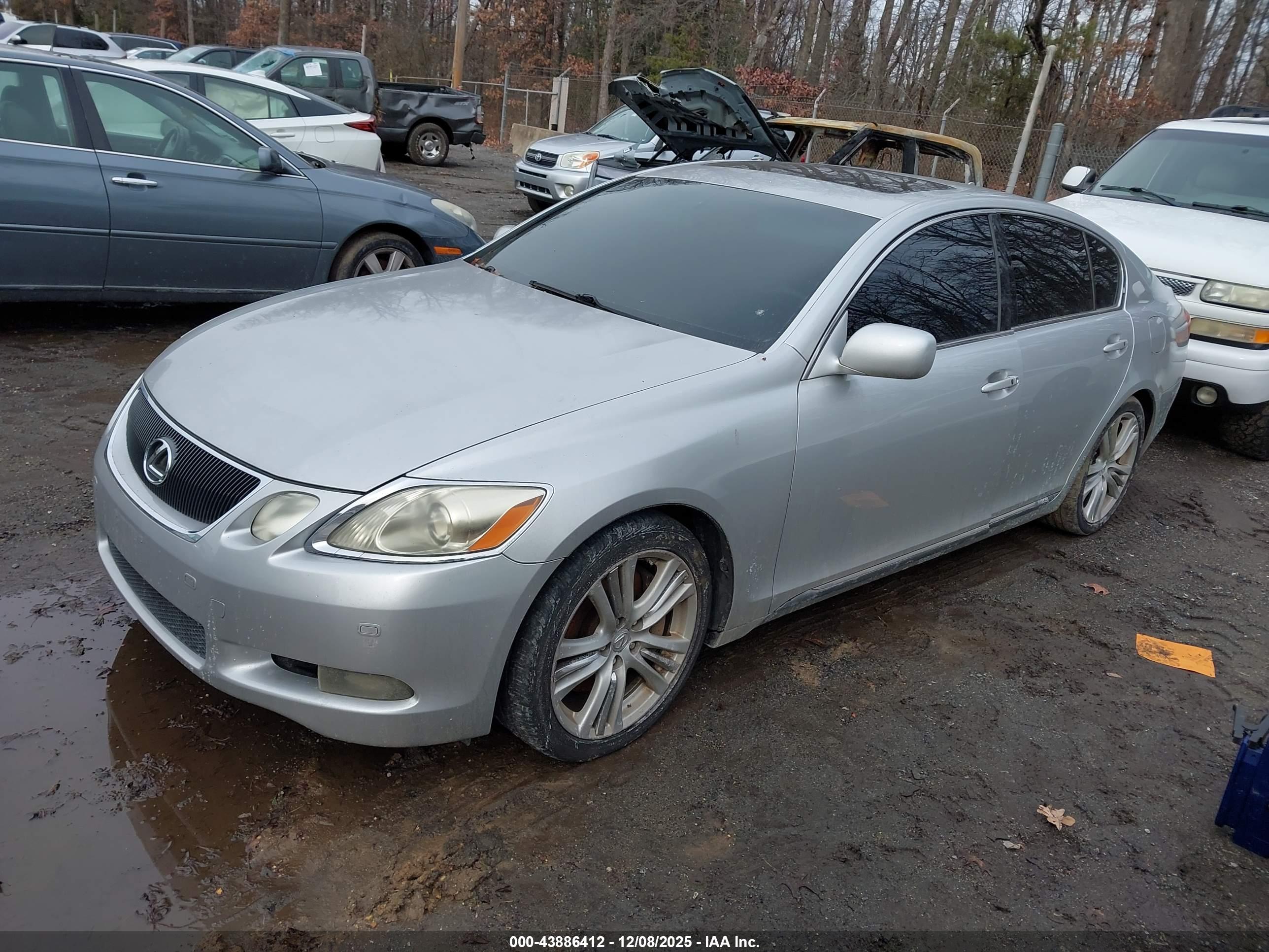 LEXUS GS image 2