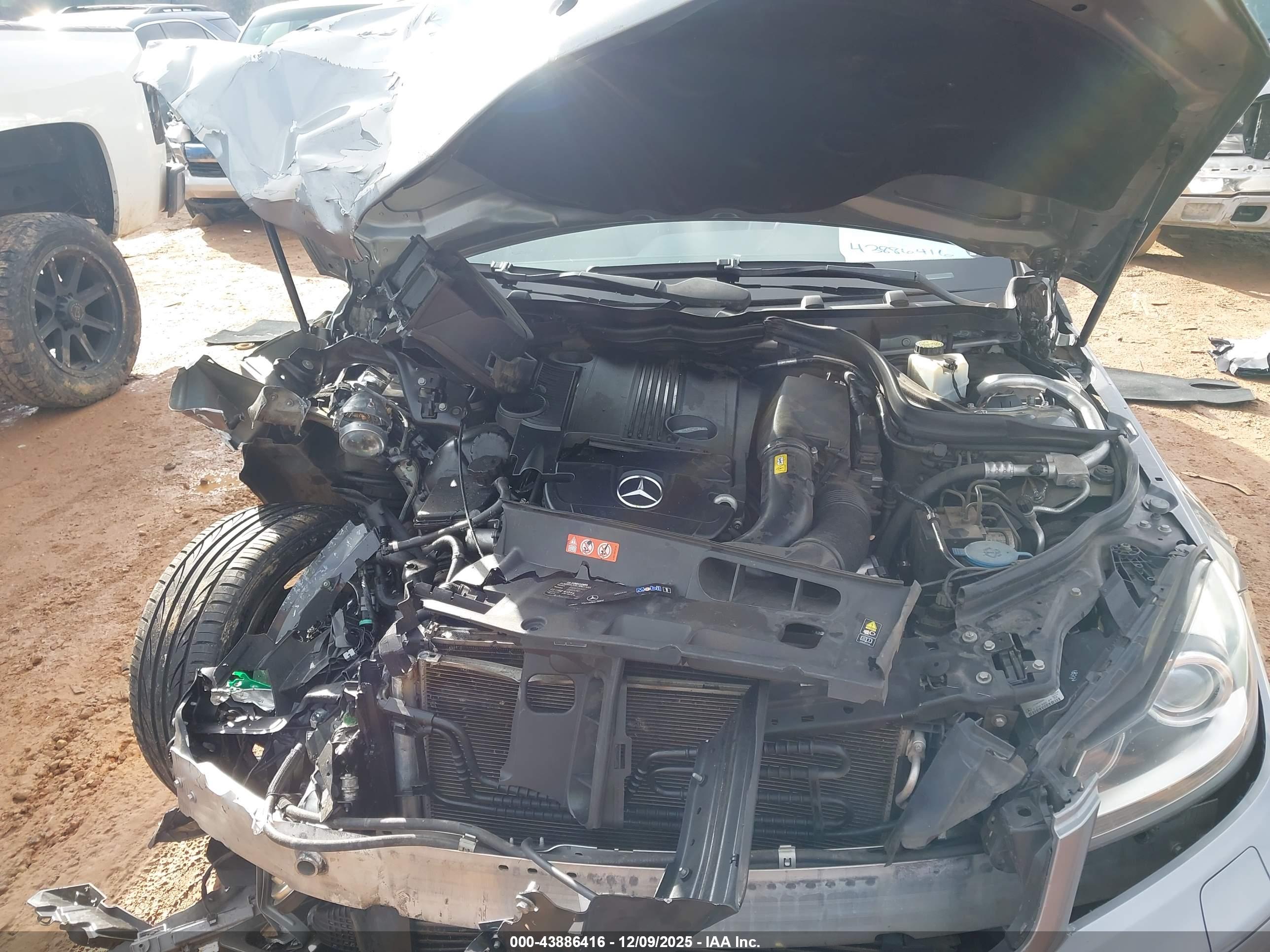 MERCEDES-BENZ C image 10