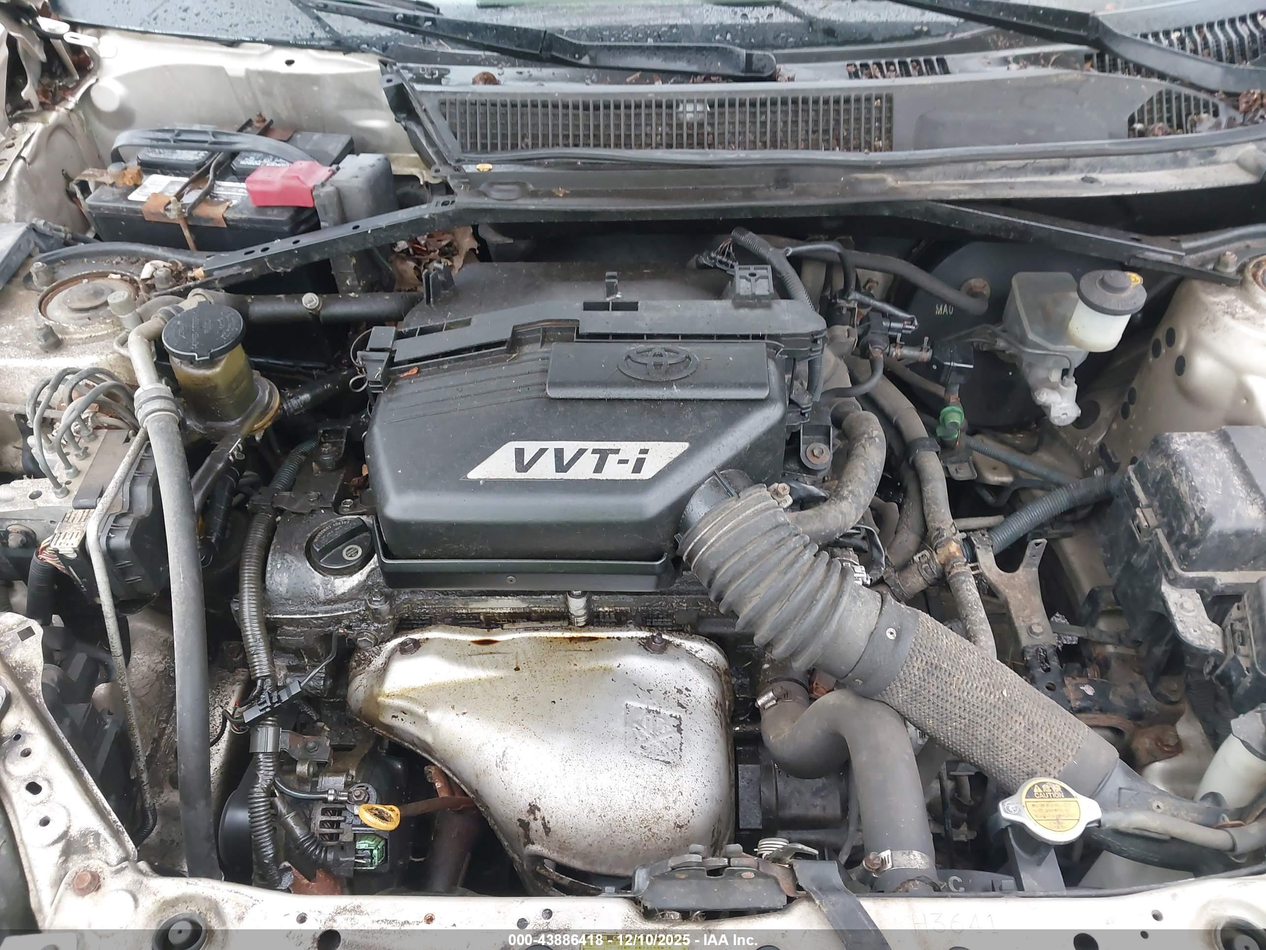 TOYOTA RAV4 image 10