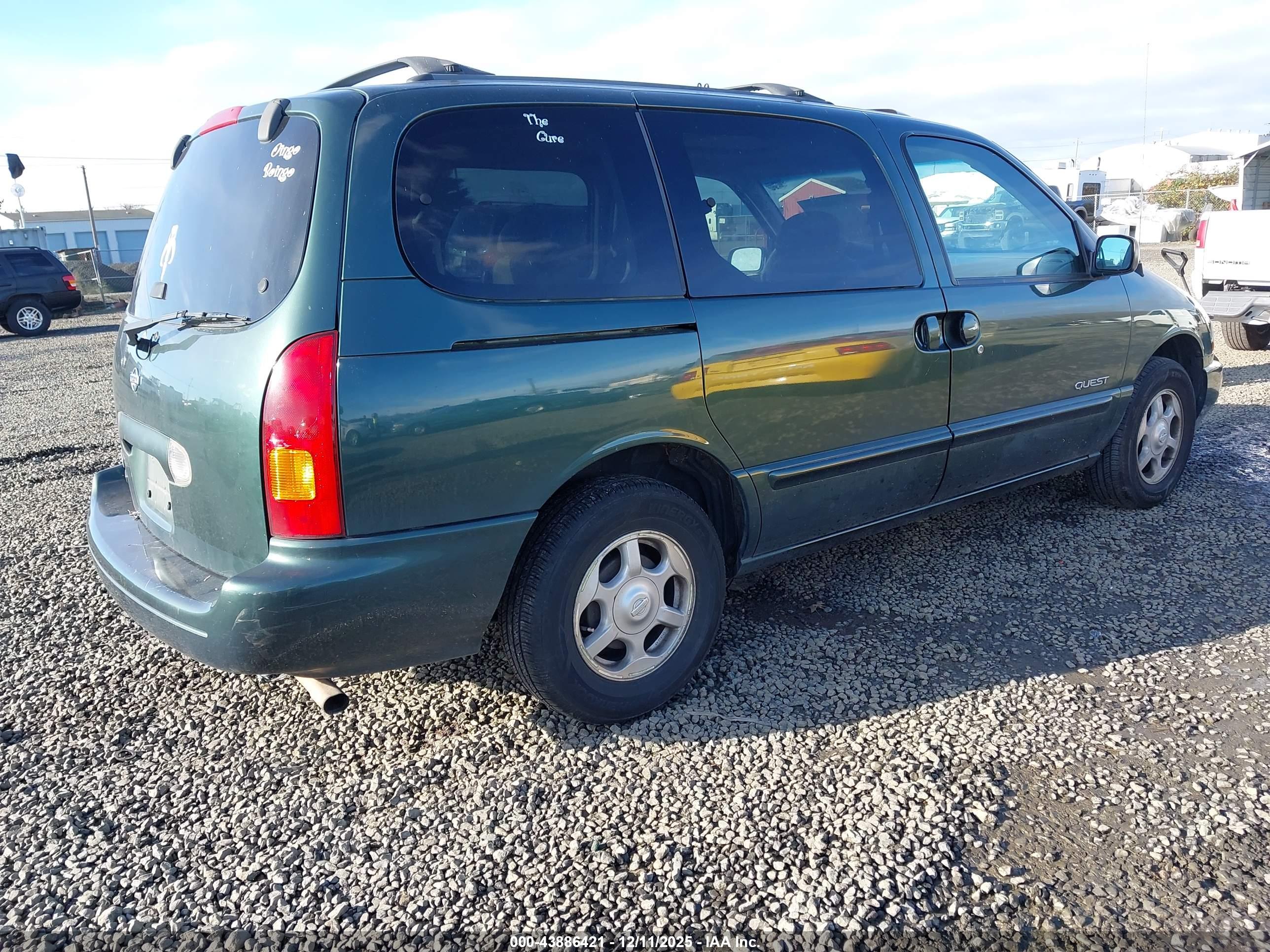 NISSAN QUEST image 4