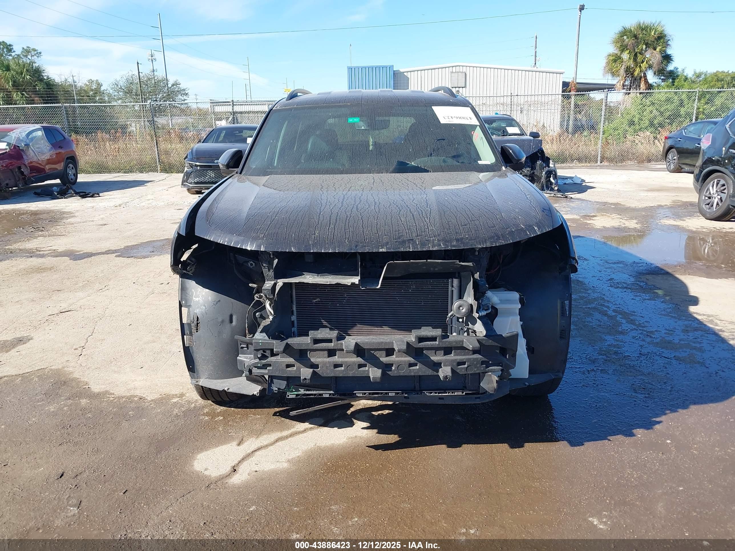 VOLKSWAGEN ATLAS image 6