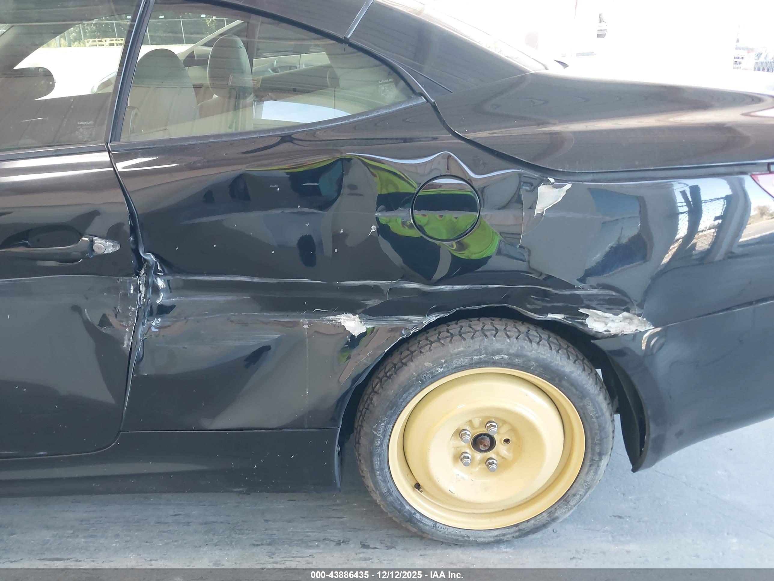 LEXUS IS image 6