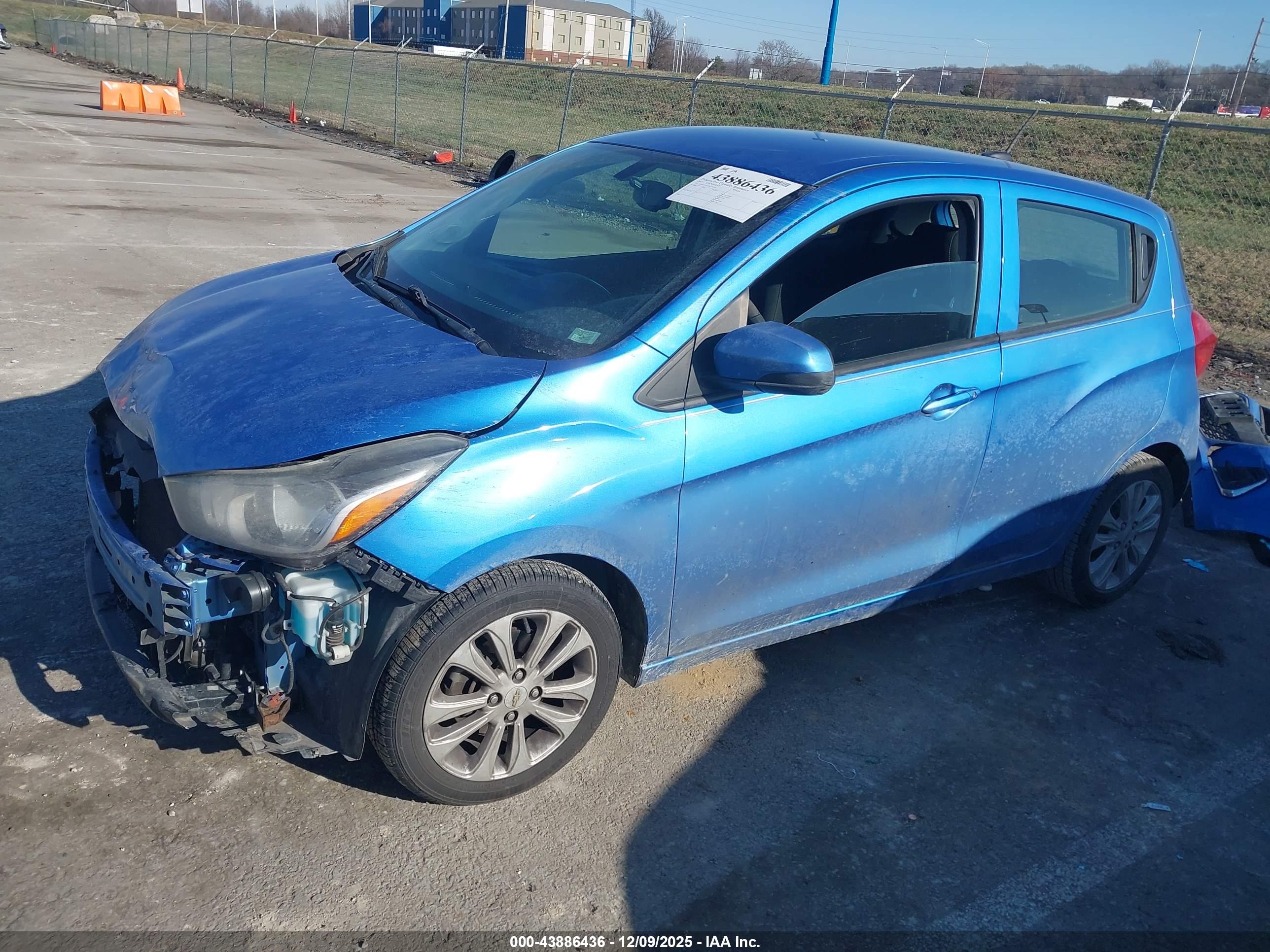CHEVROLET SPARK image 2