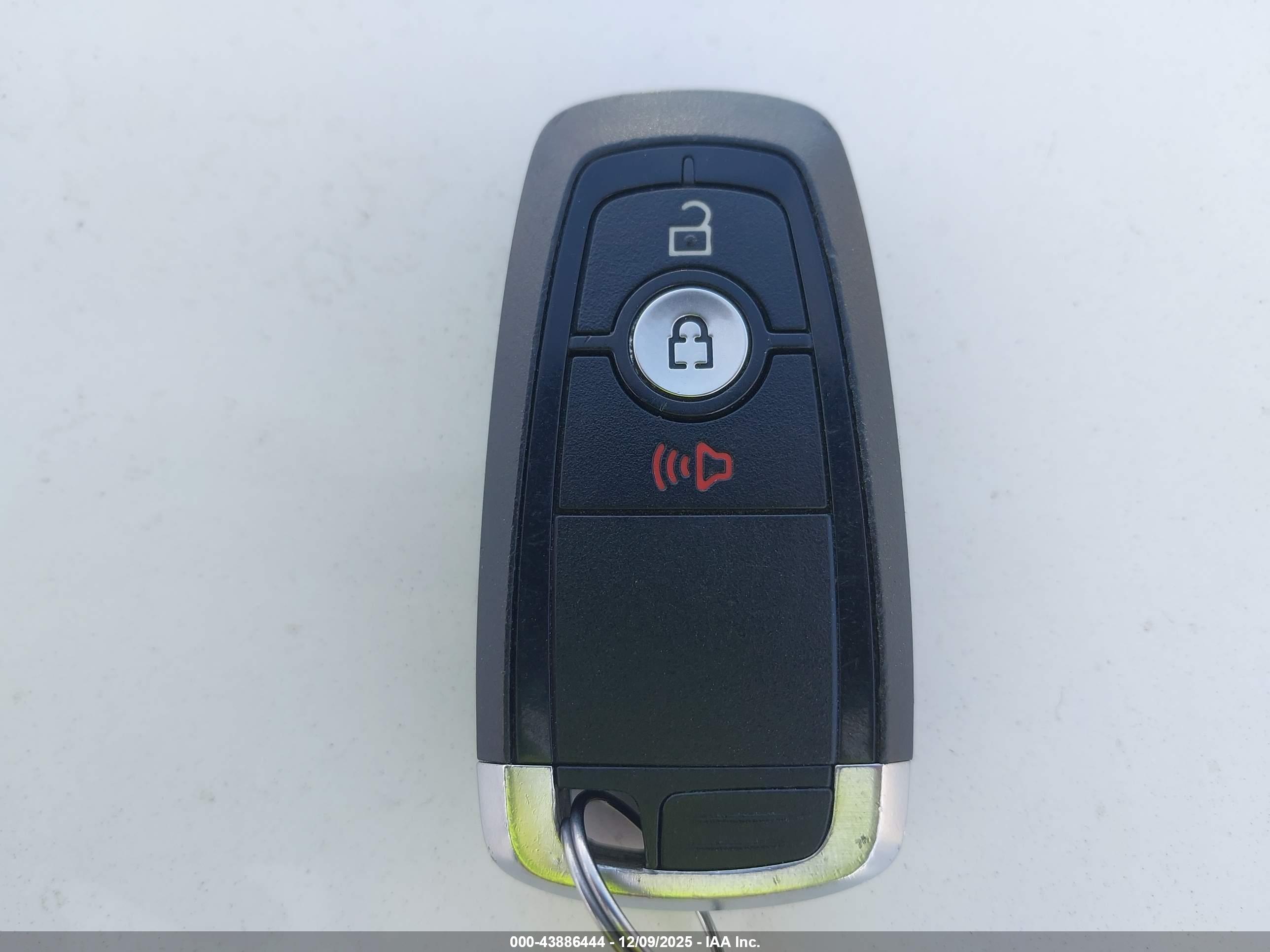 FORD ESCAPE image 11