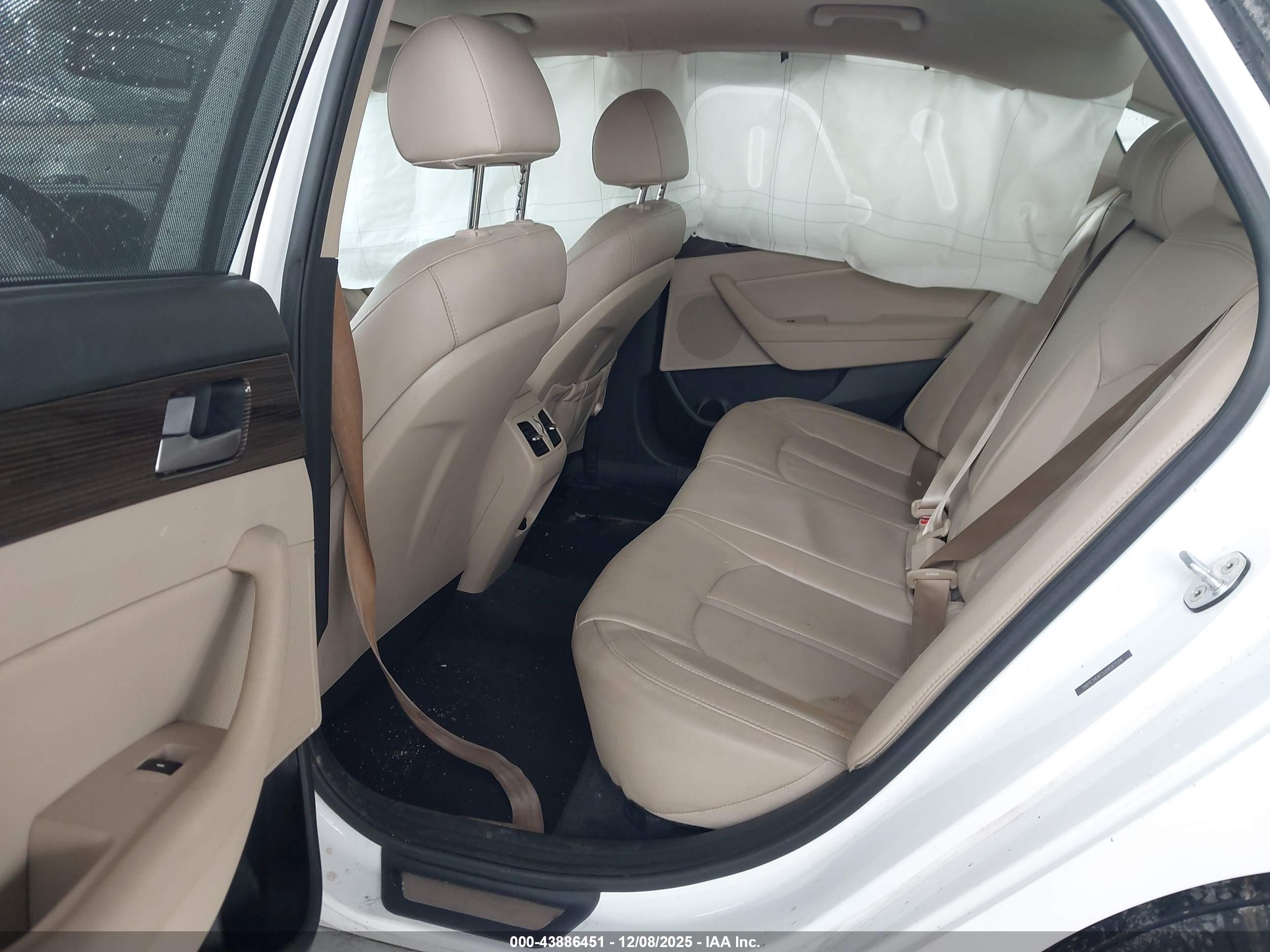 HYUNDAI SONATA image 8