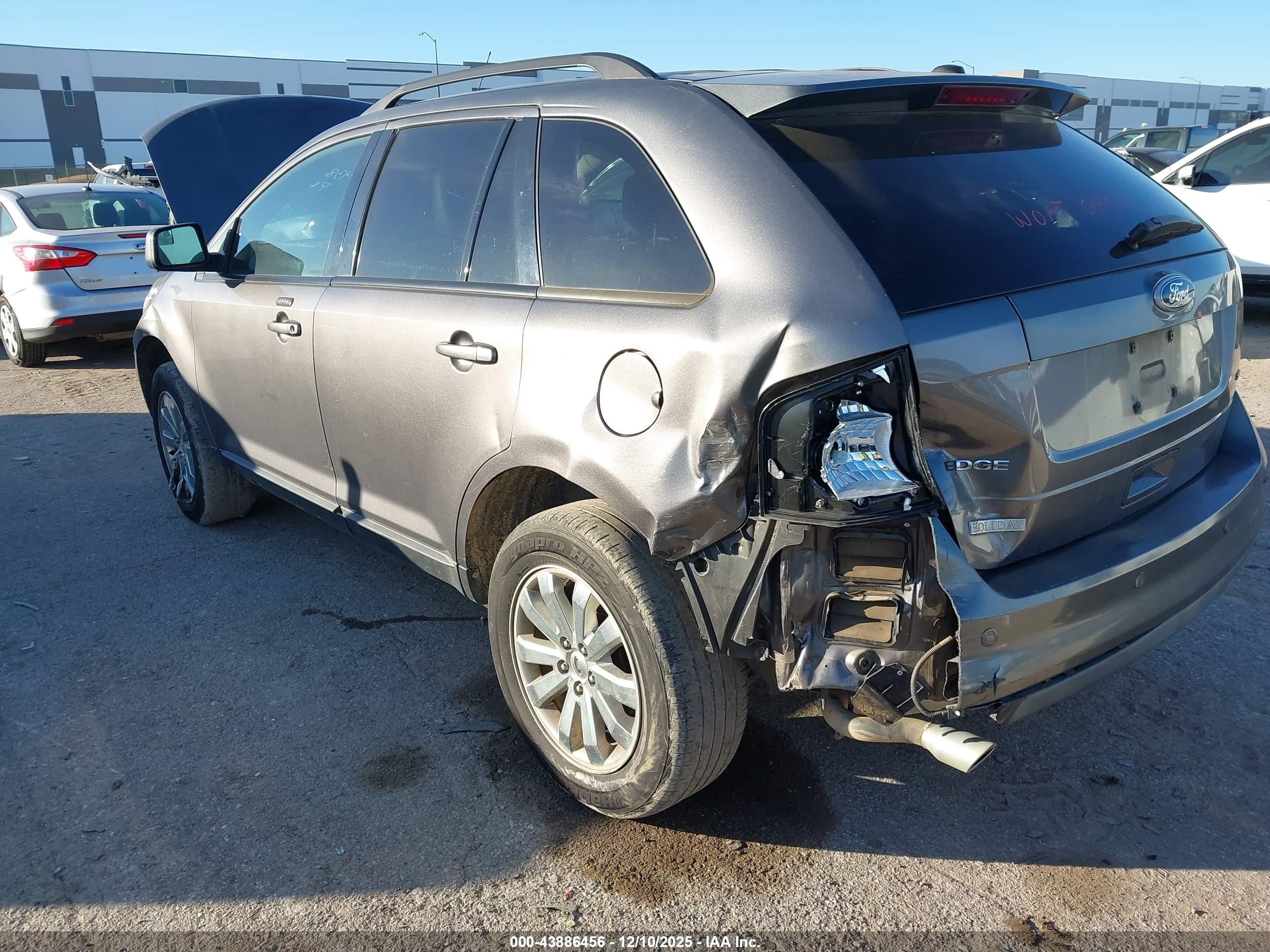 FORD EDGE image 3