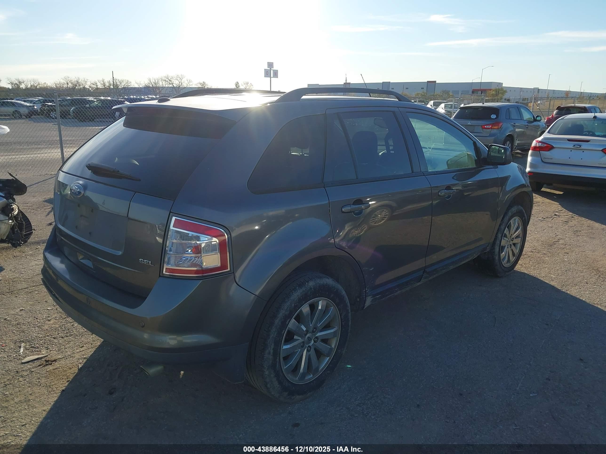 FORD EDGE image 4