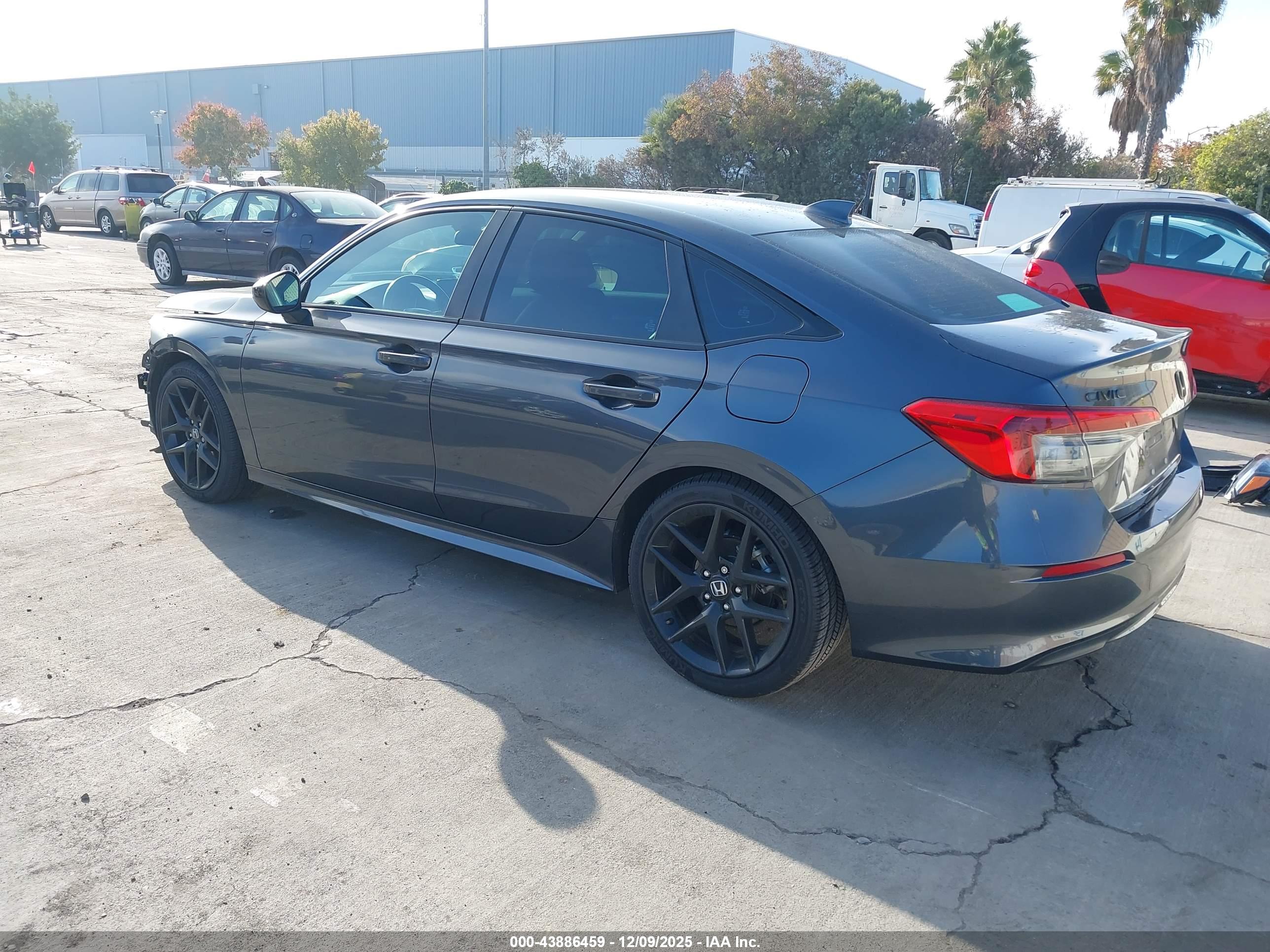 HONDA CIVIC image 3