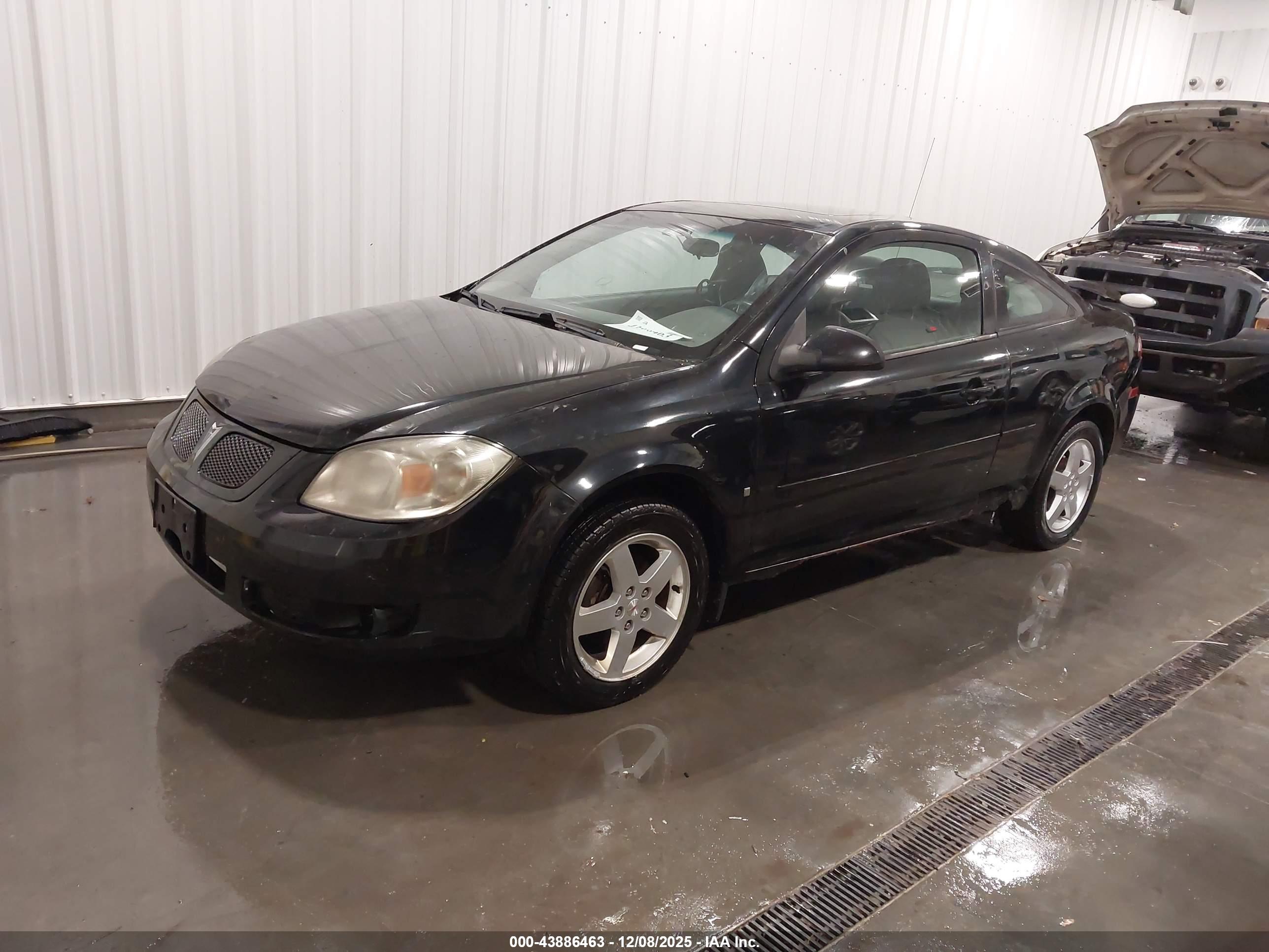PONTIAC G5 image 2