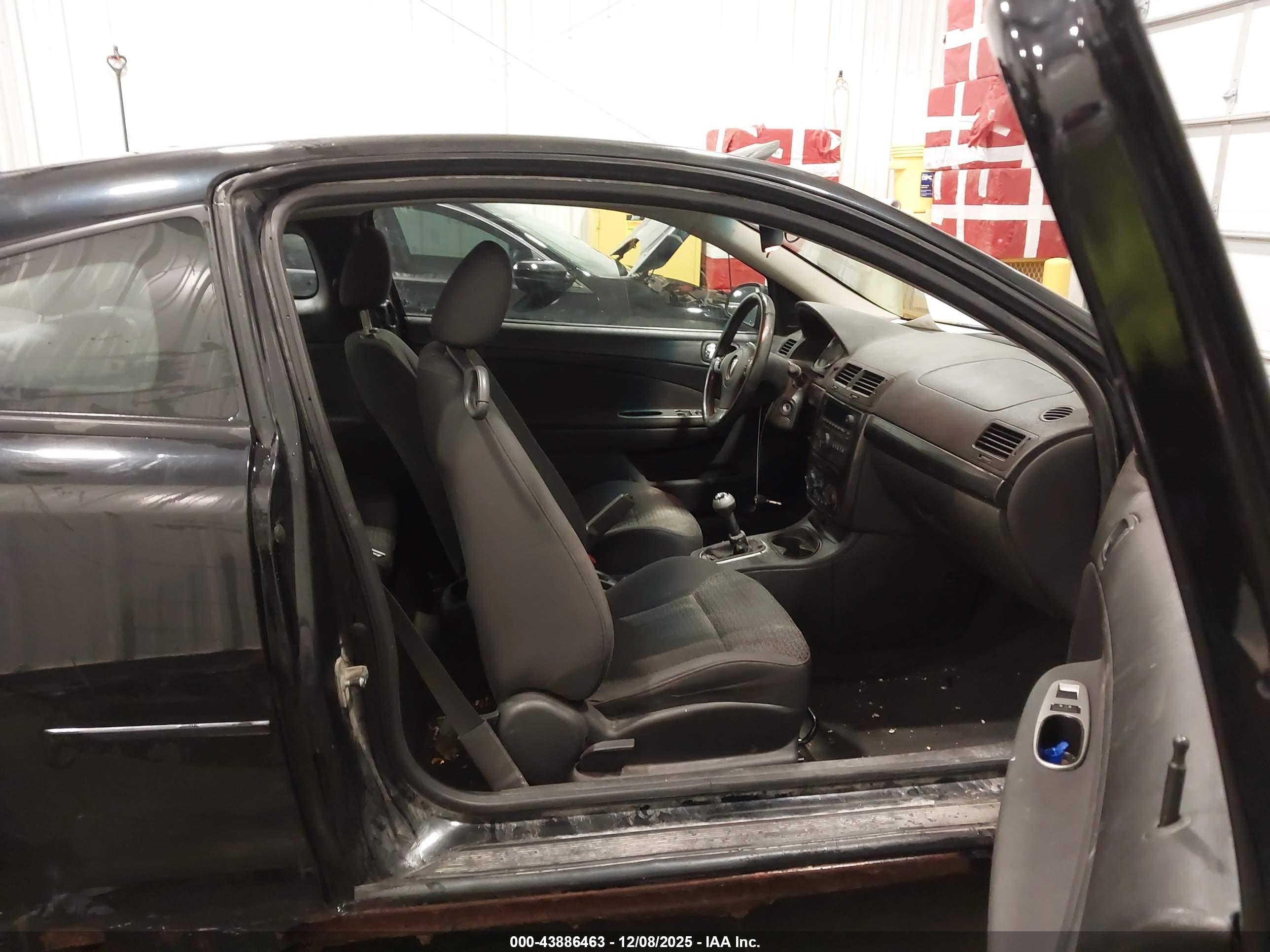 PONTIAC G5 image 5
