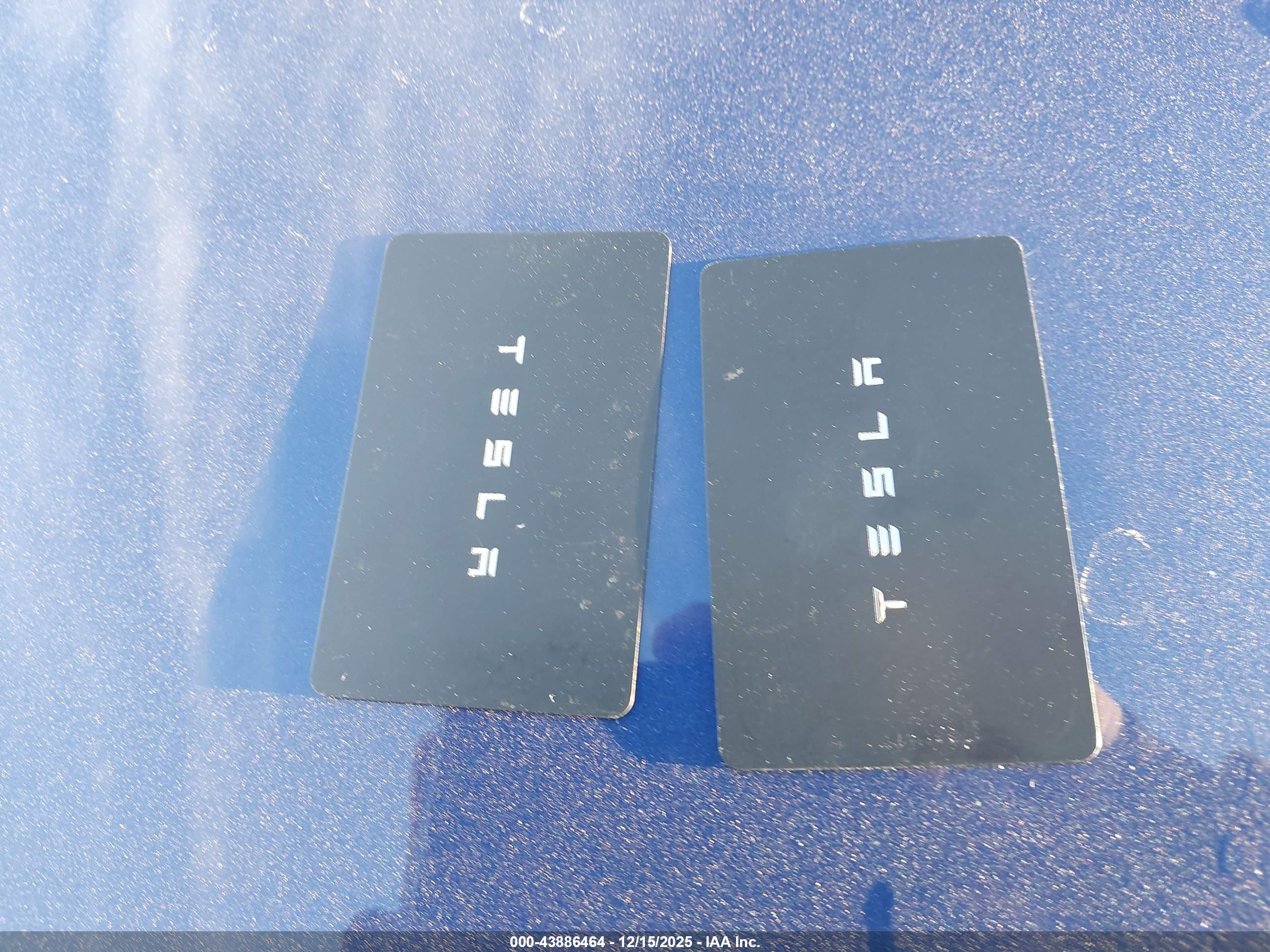 TESLA MODEL image 11