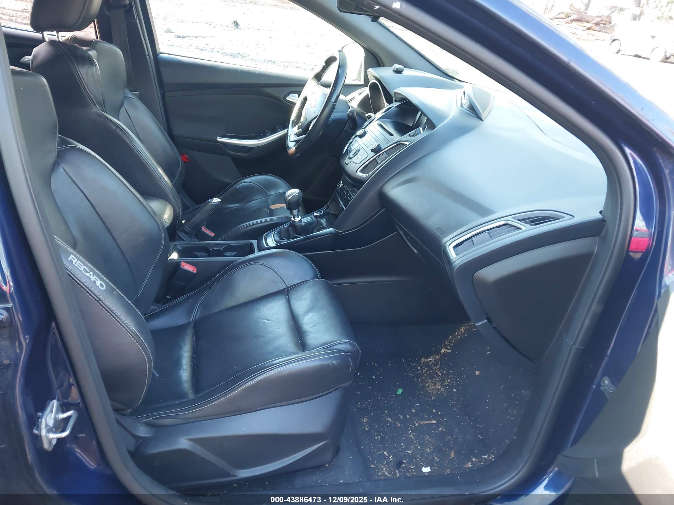 FORD FOCUS image 5
