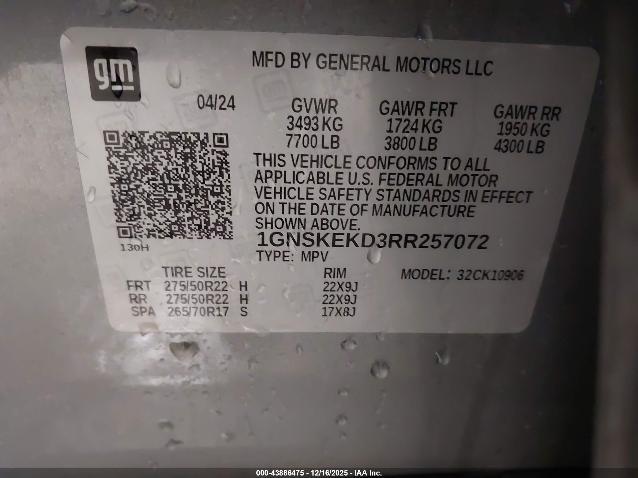 CHEVROLET SUBURBAN image 9