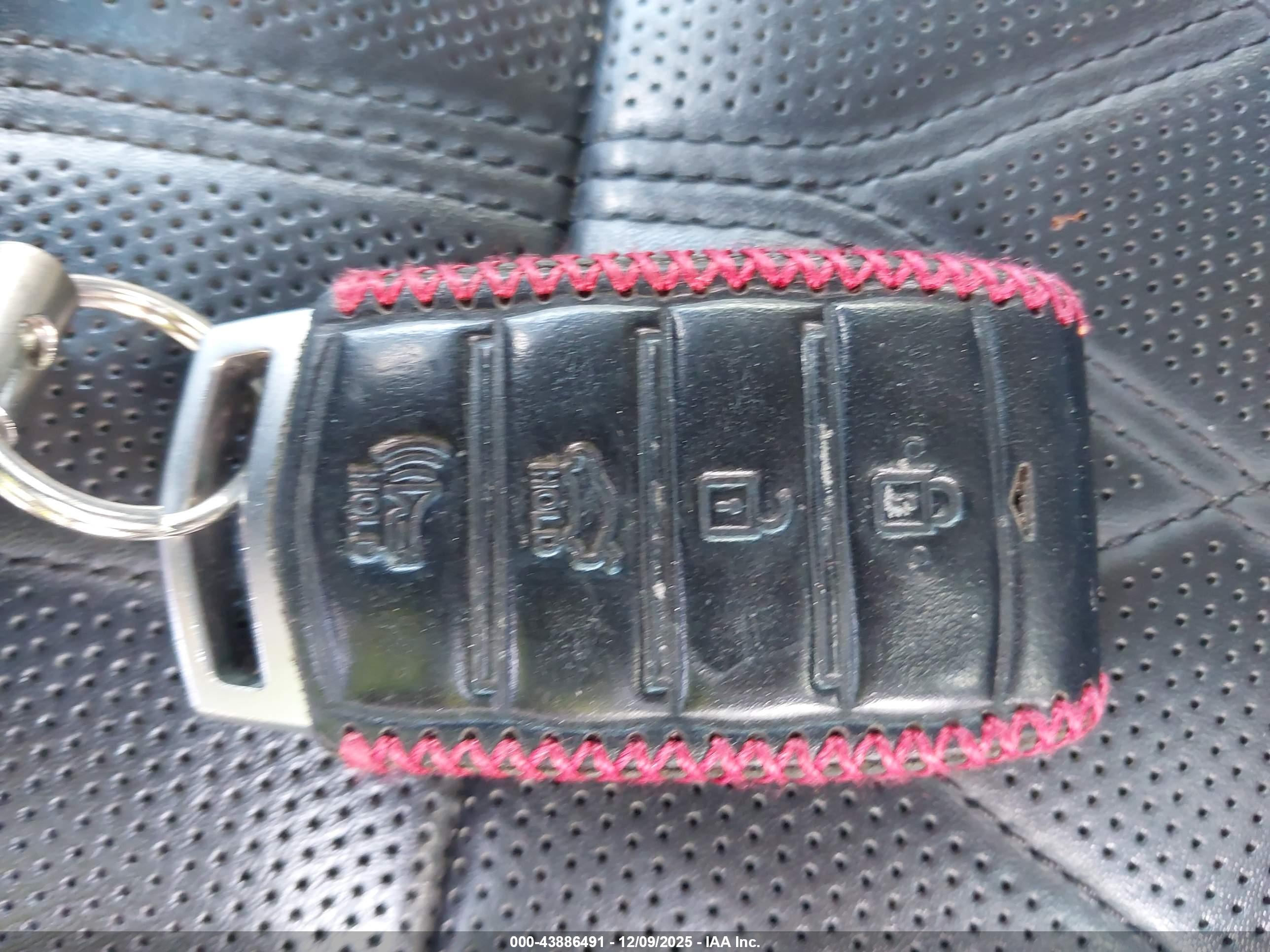 GENESIS G70 image 11