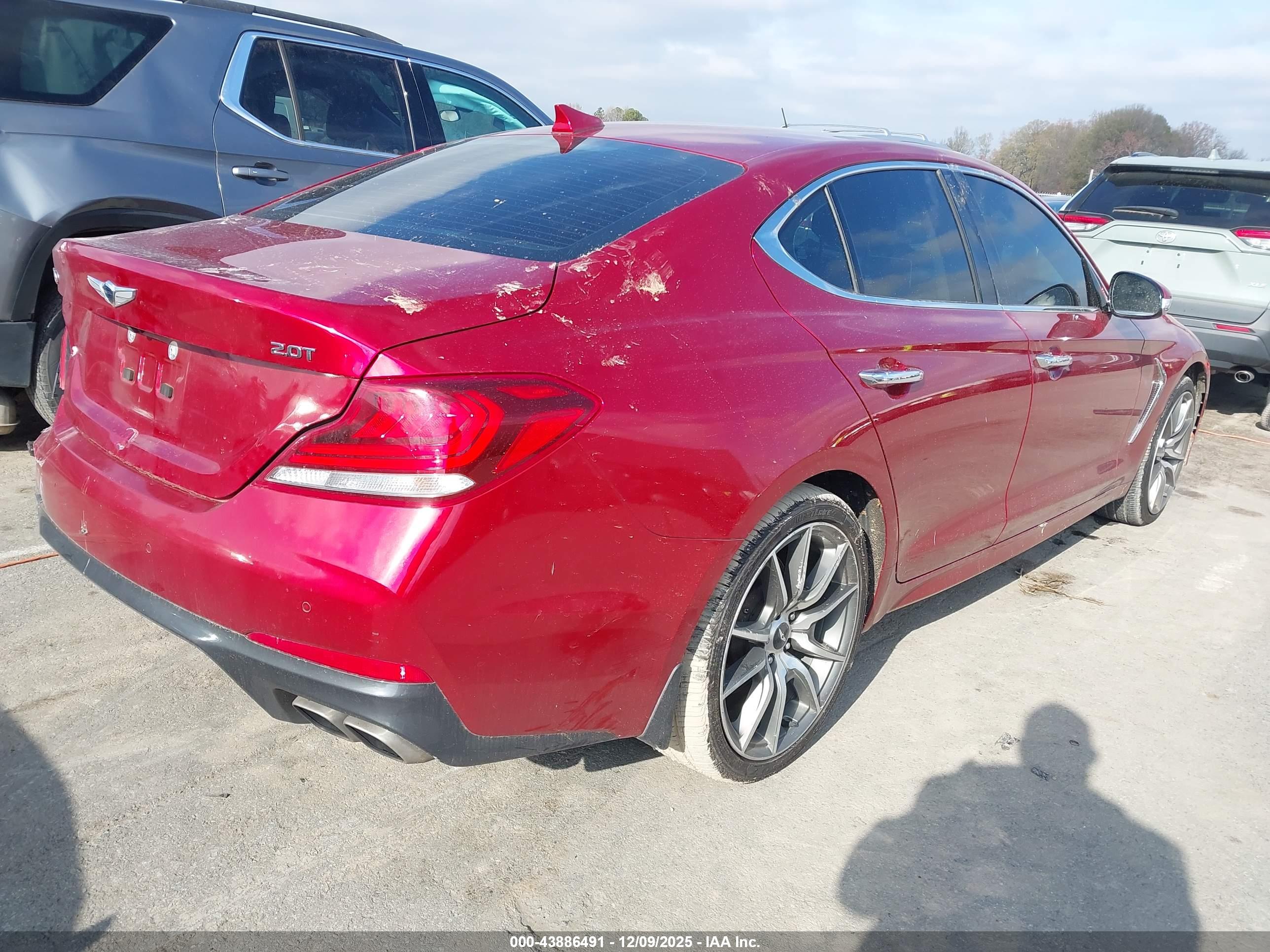 GENESIS G70 image 4