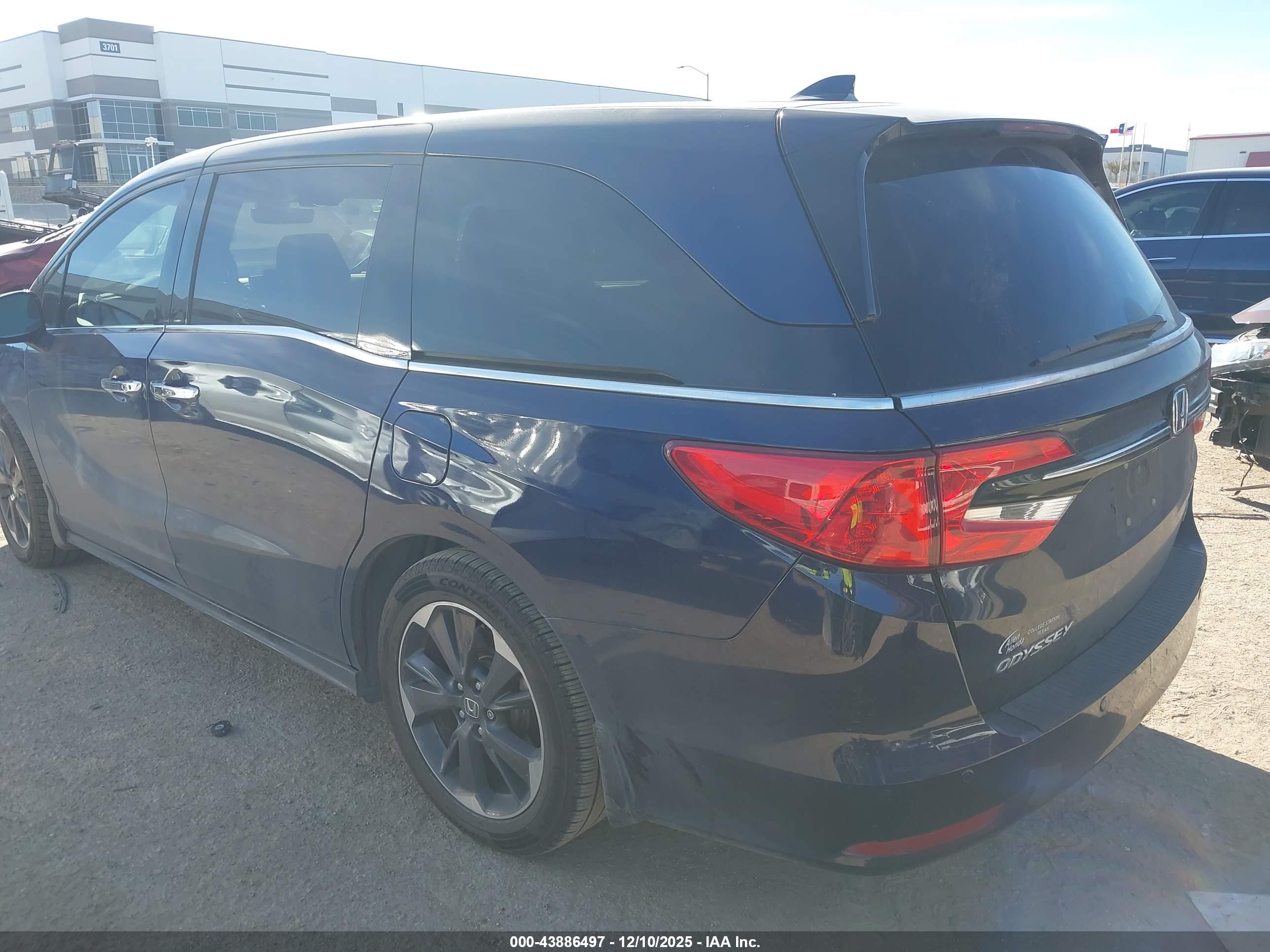 HONDA ODYSSEY image 3