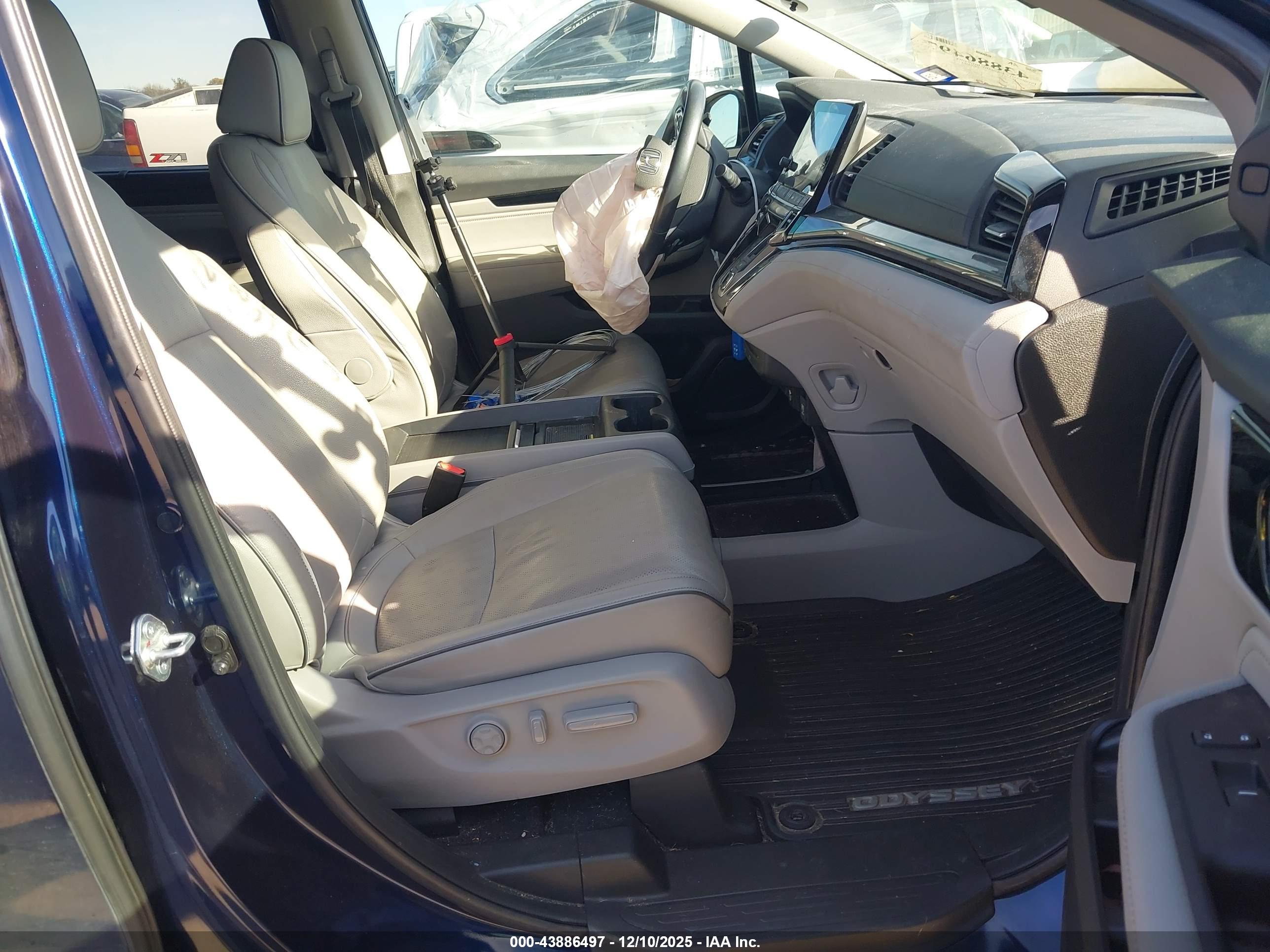 HONDA ODYSSEY image 5