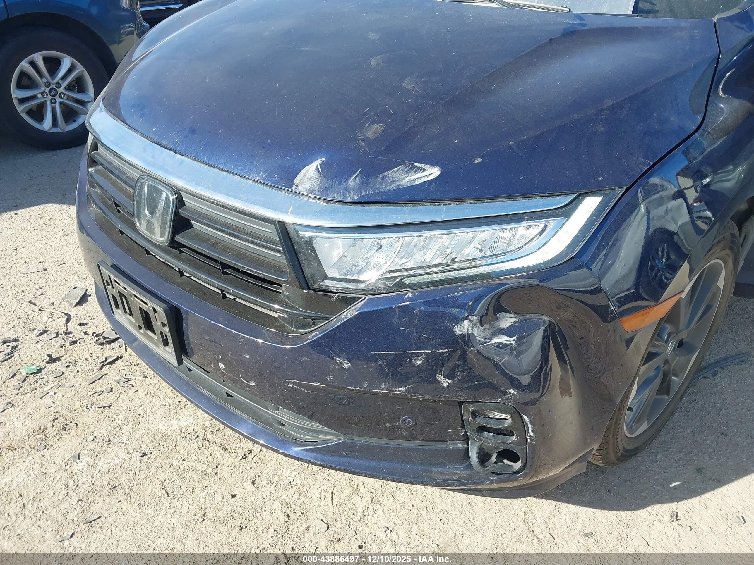 HONDA ODYSSEY image 6