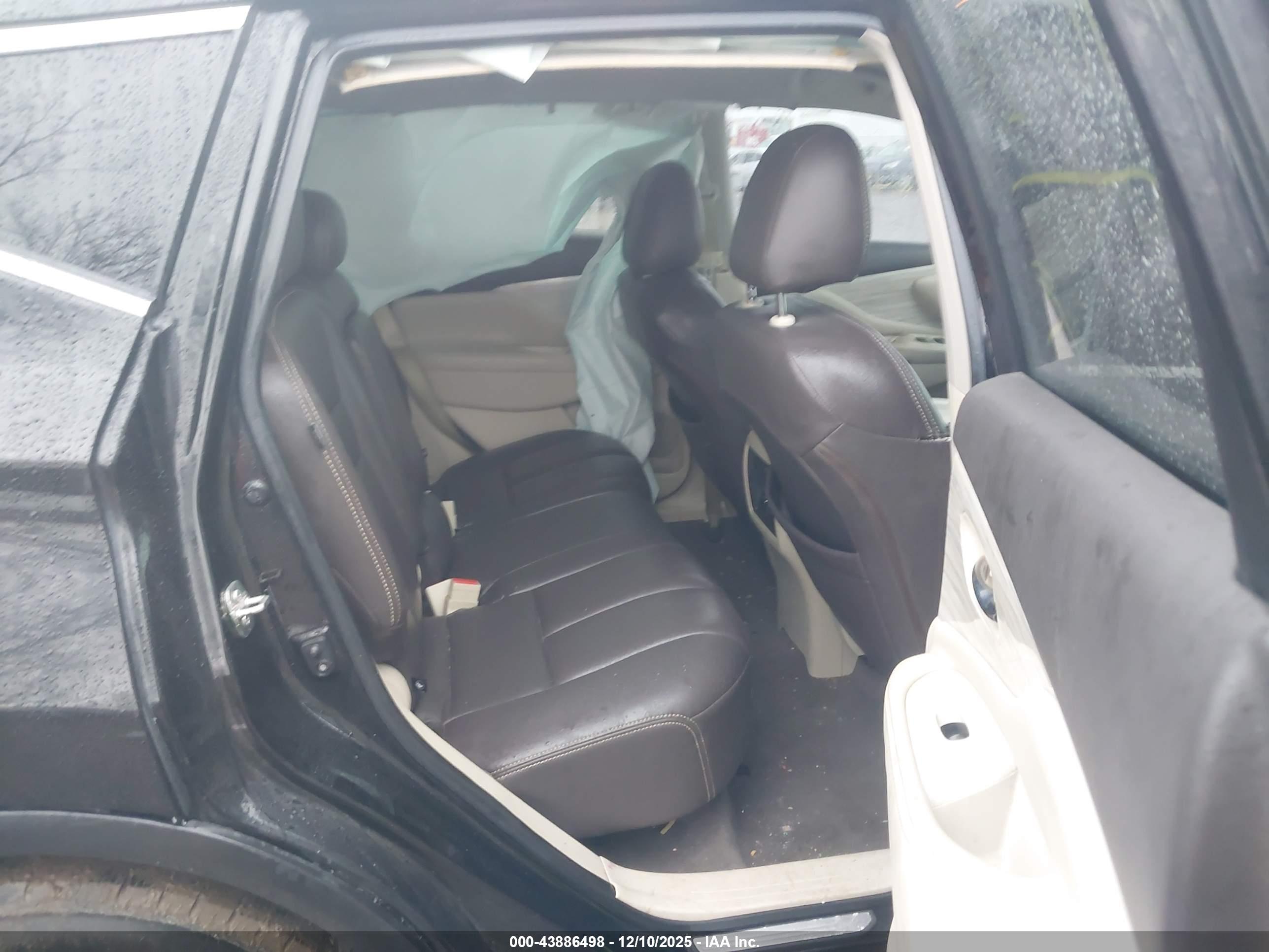 NISSAN MURANO image 8