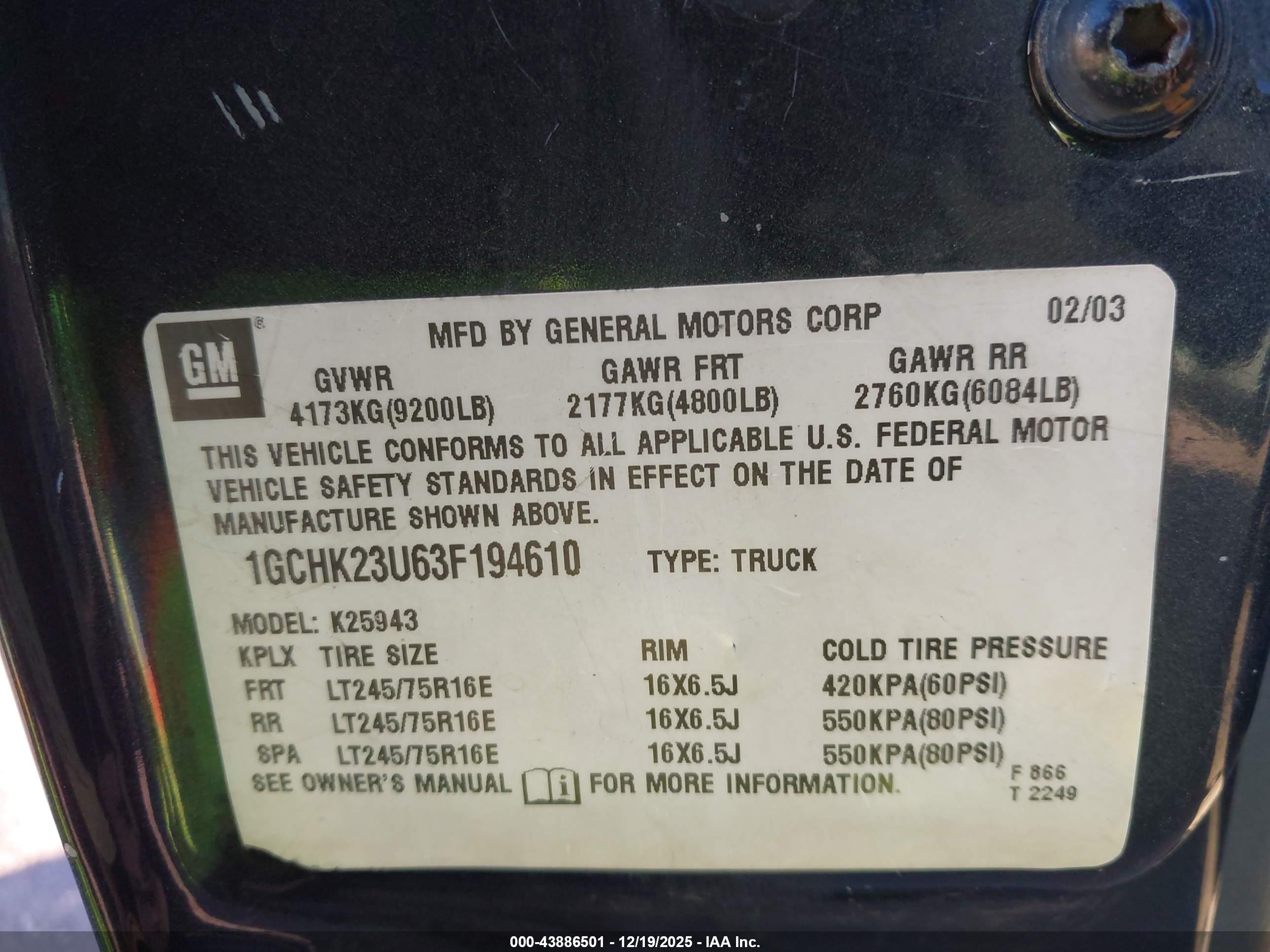 CHEVROLET SILVERADO image 9
