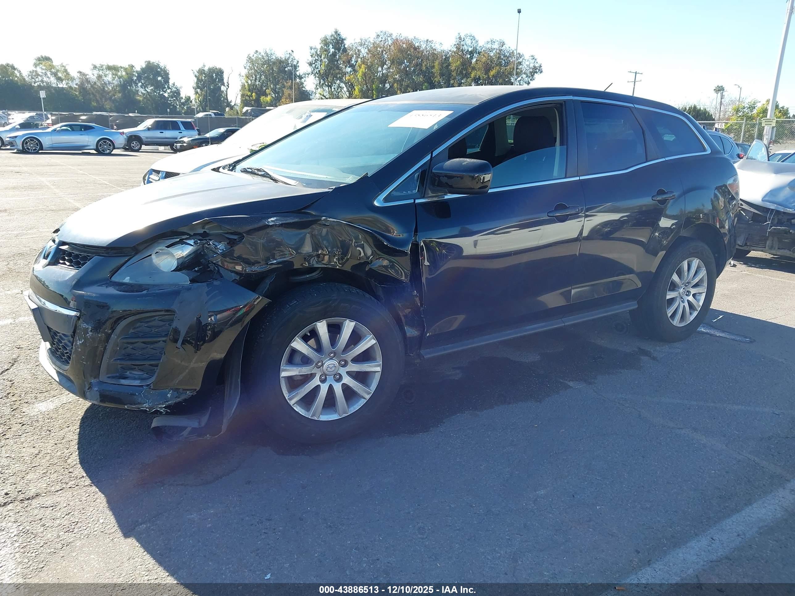 MAZDA CX-7 image 2