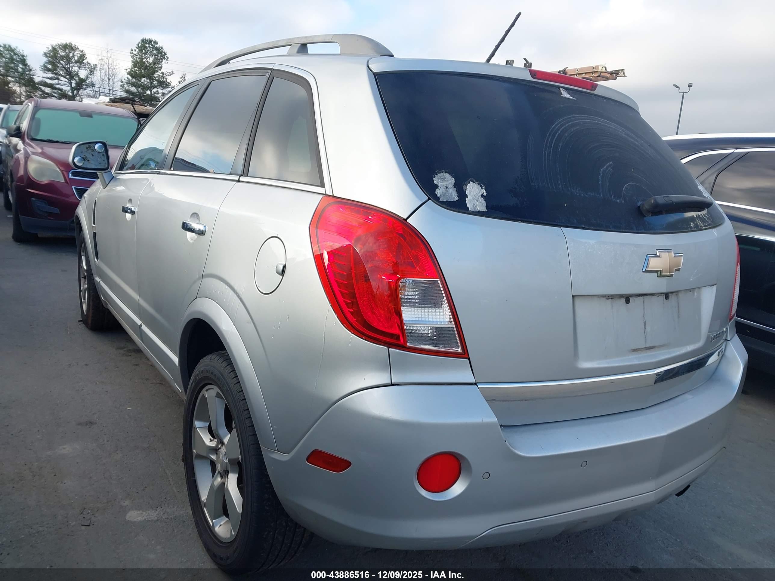 CHEVROLET CAPTIVA image 3