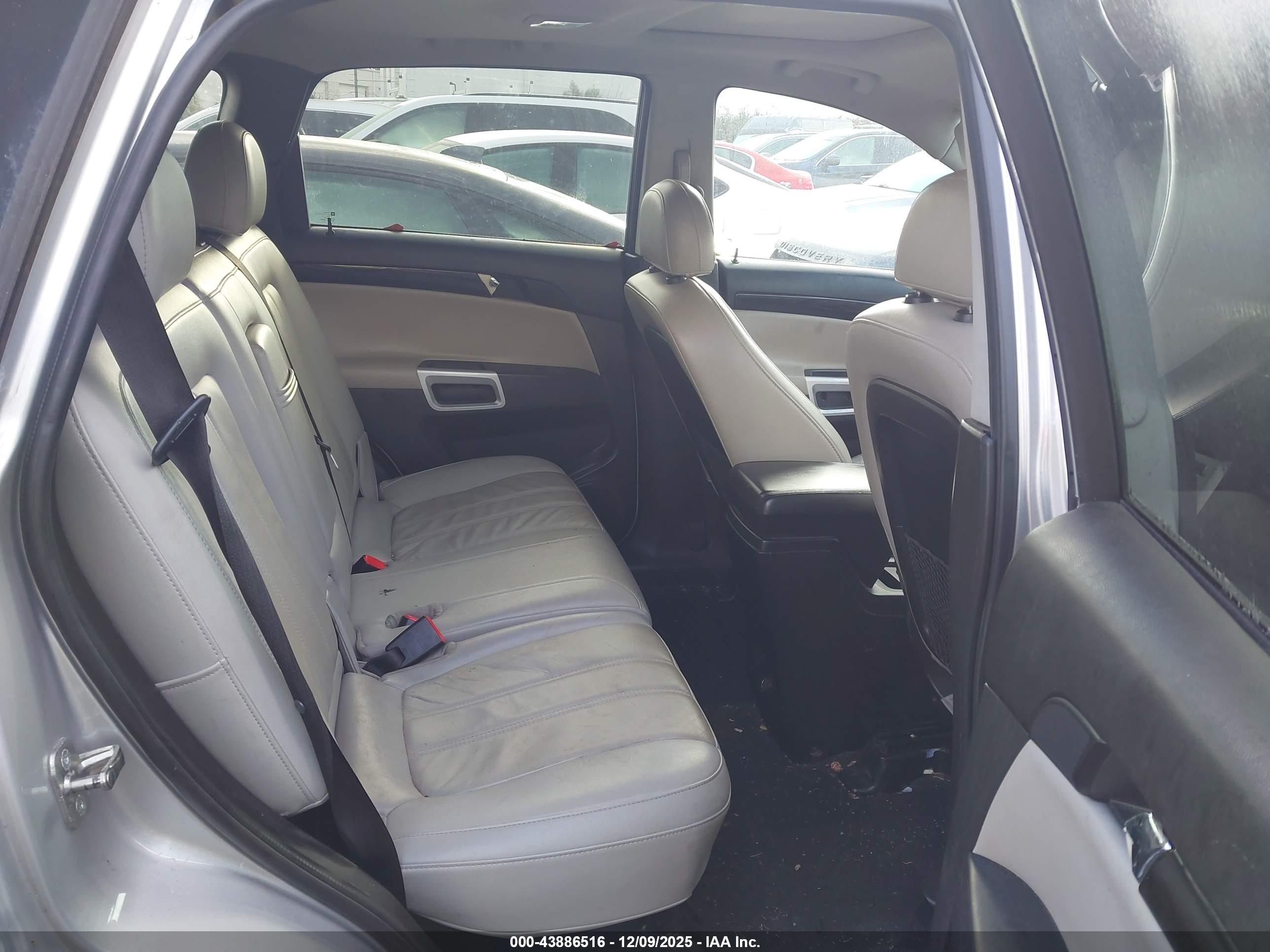 CHEVROLET CAPTIVA image 8