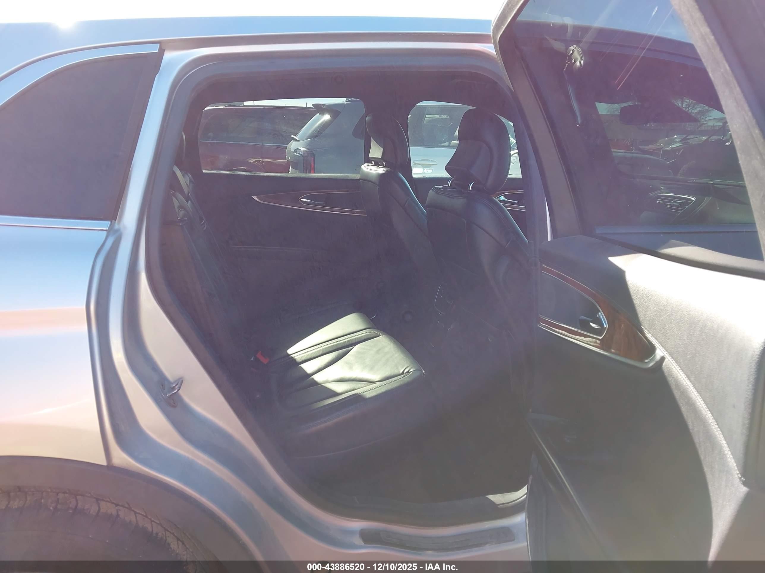LINCOLN MKX image 8