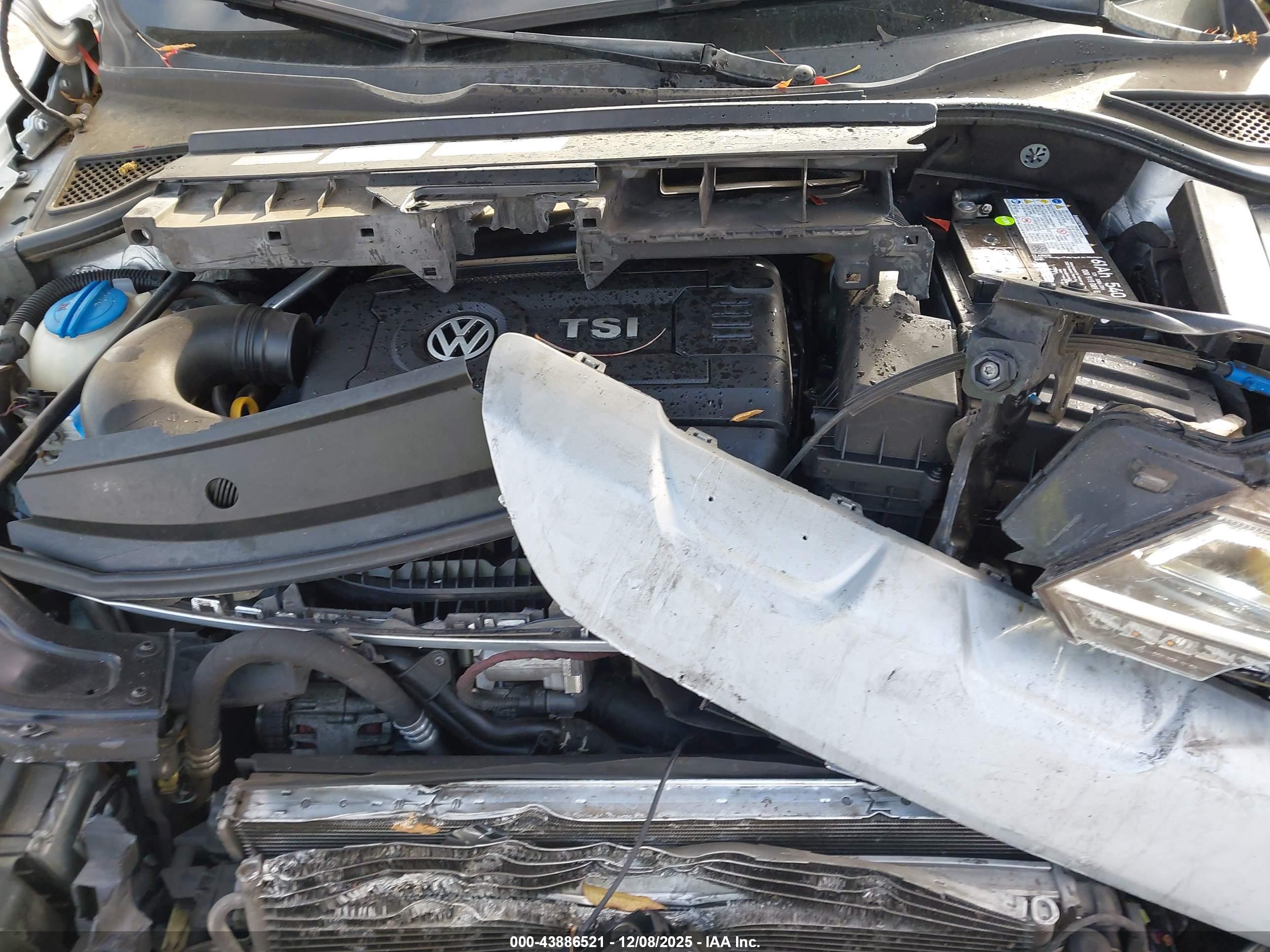 VOLKSWAGEN PASSAT image 10