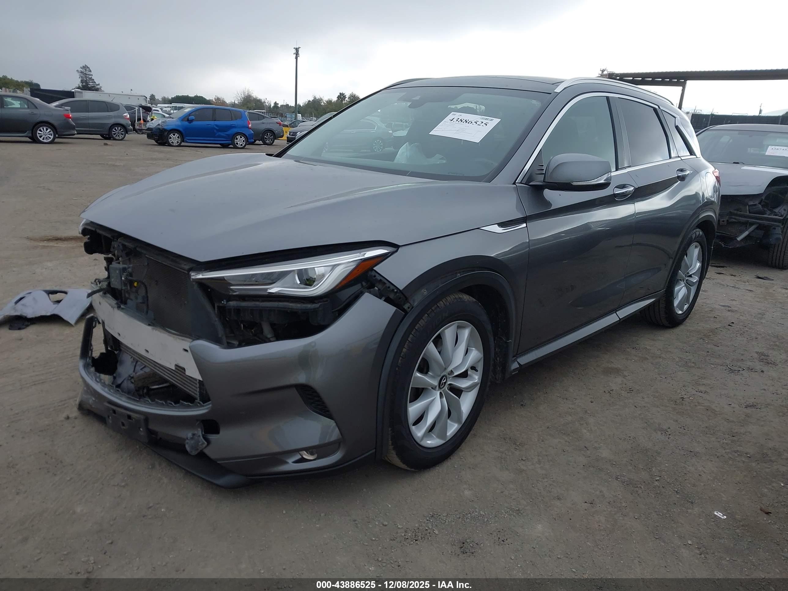 INFINITI QX50 image 2