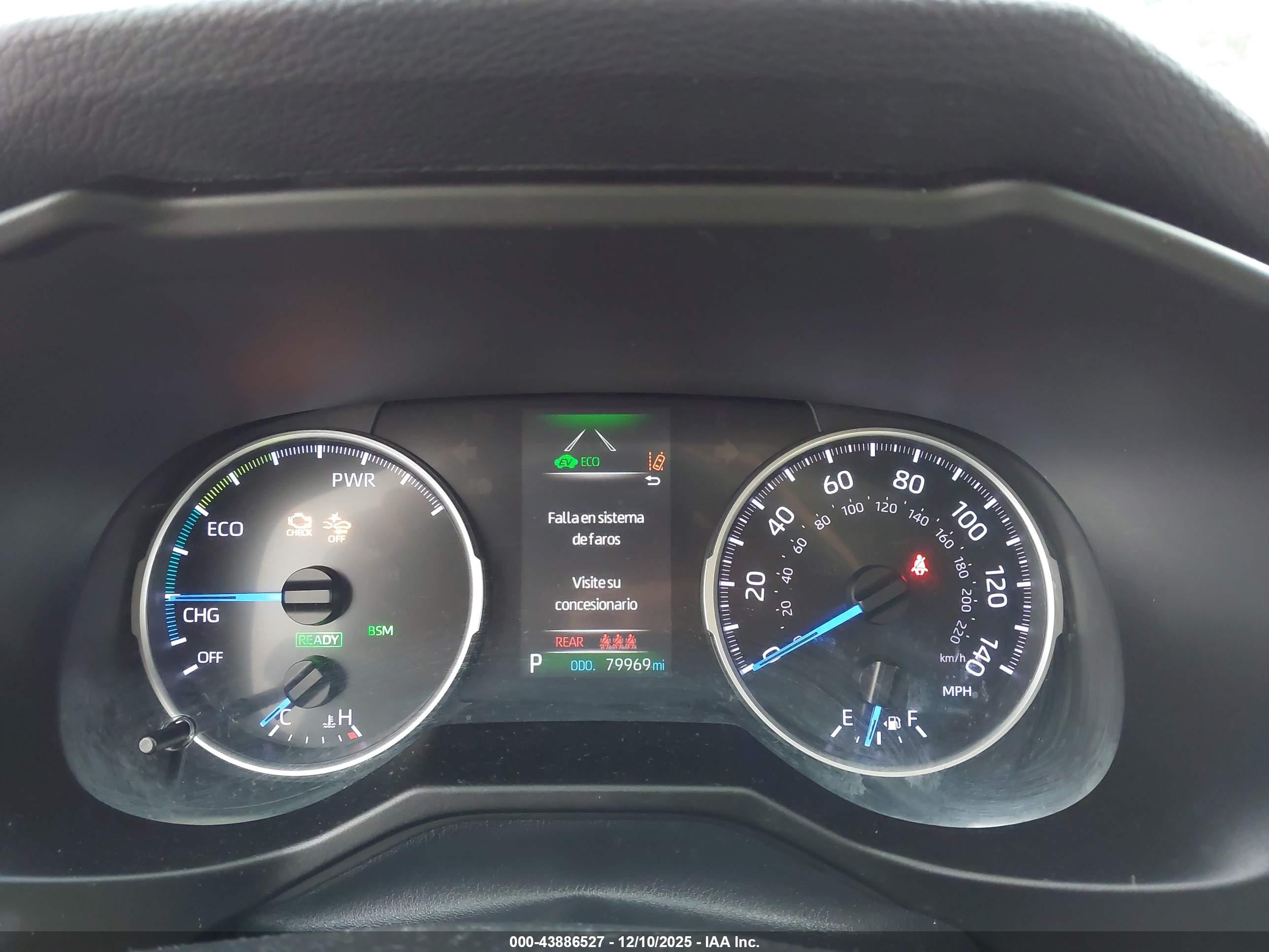TOYOTA RAV4 image 7