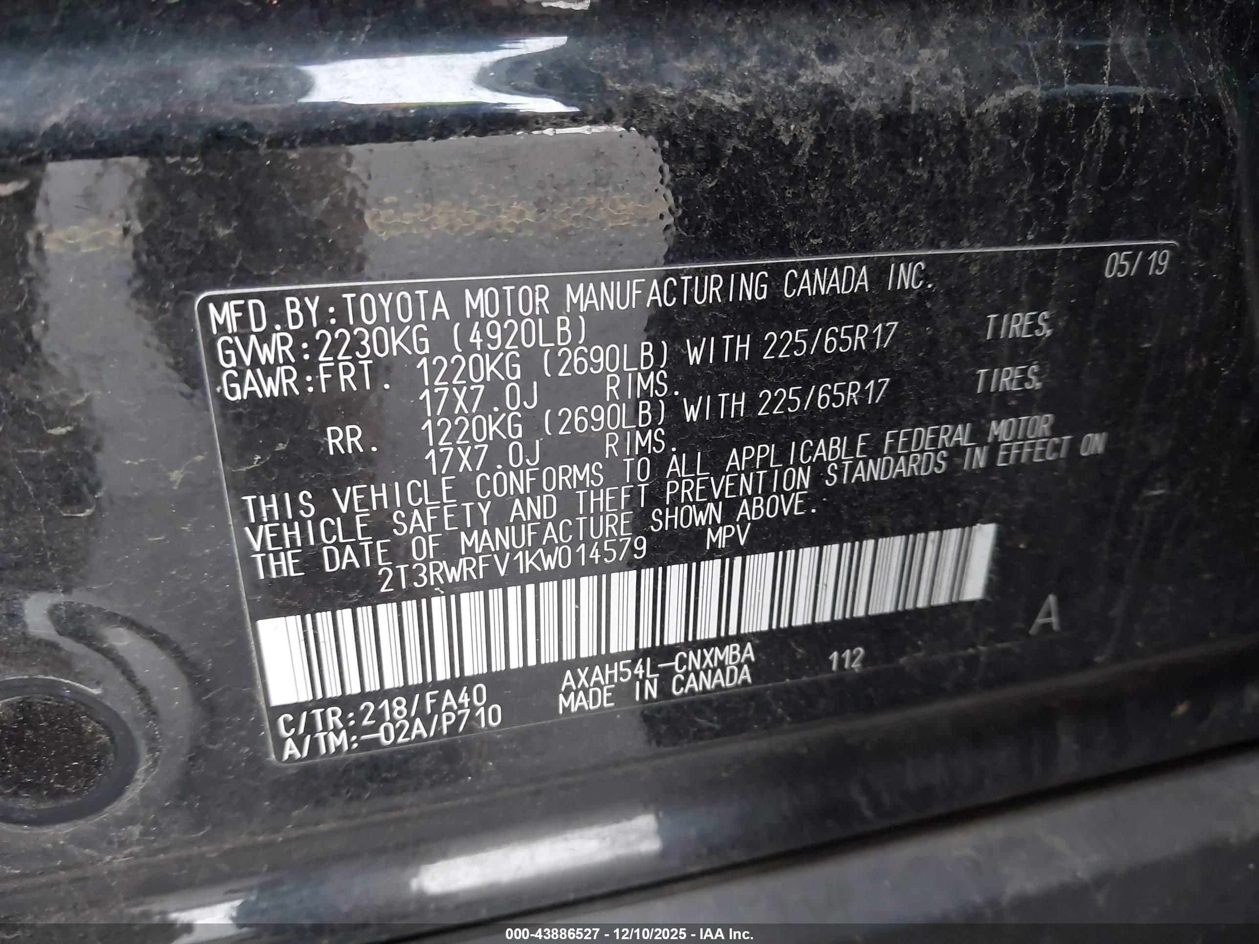 TOYOTA RAV4 image 9
