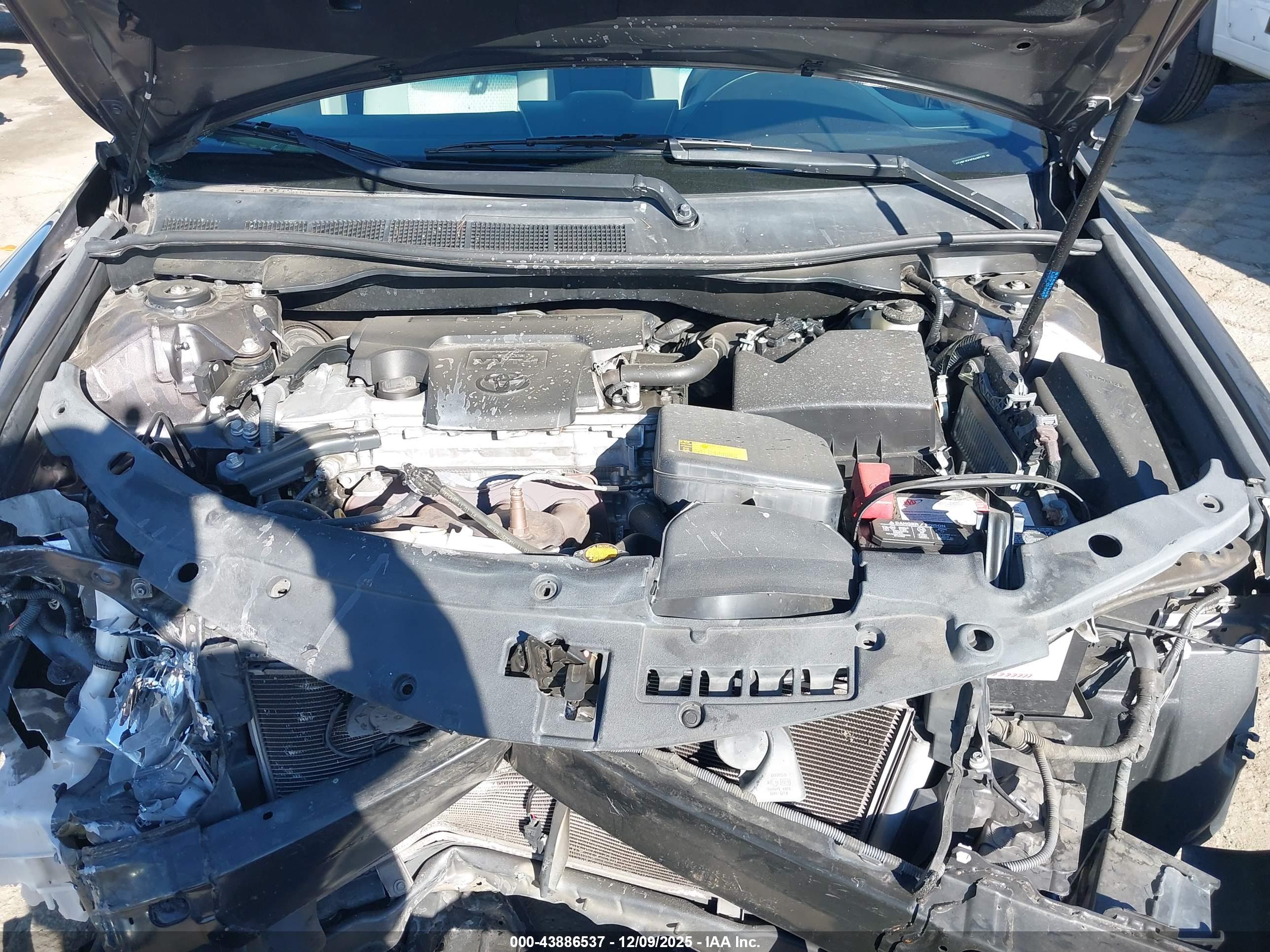 TOYOTA CAMRY image 10