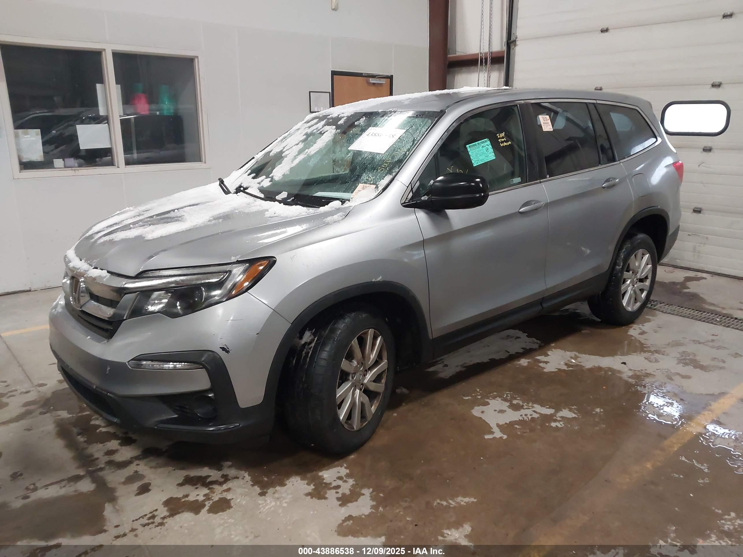 HONDA PILOT image 2