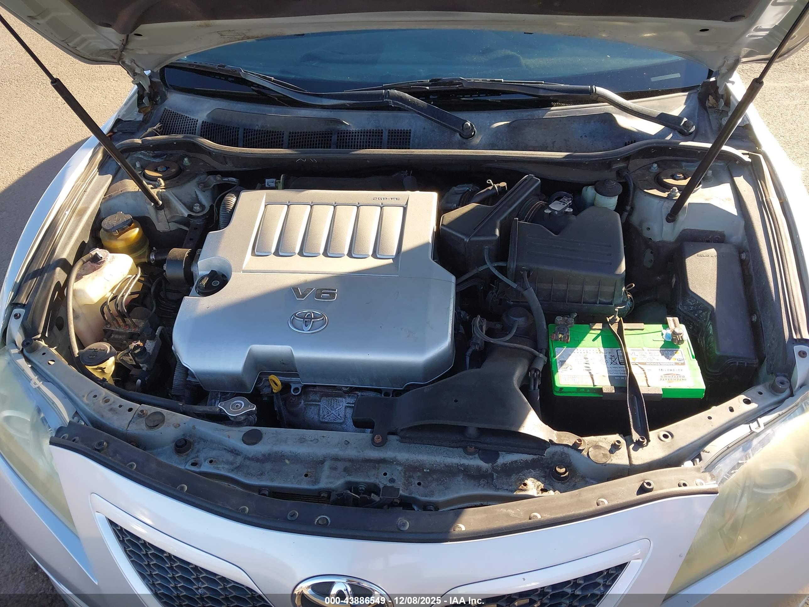 TOYOTA CAMRY image 10