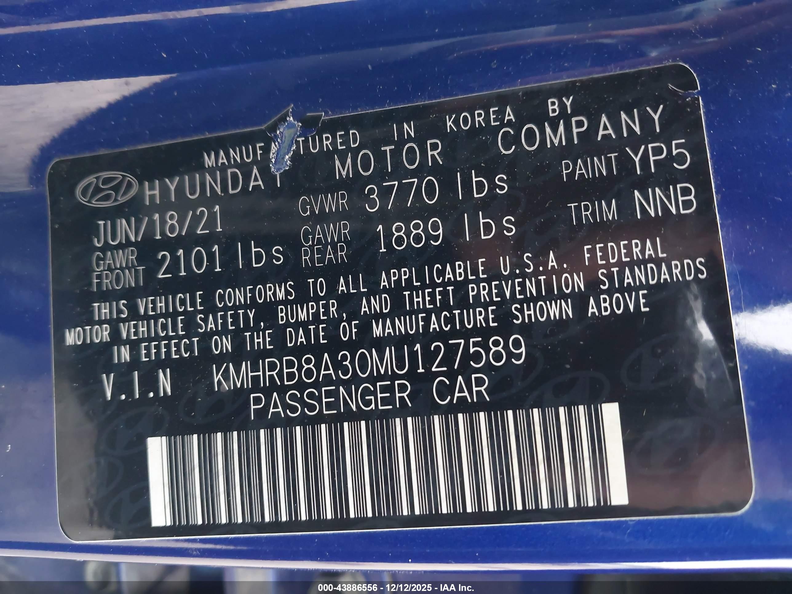 HYUNDAI VENUE image 9