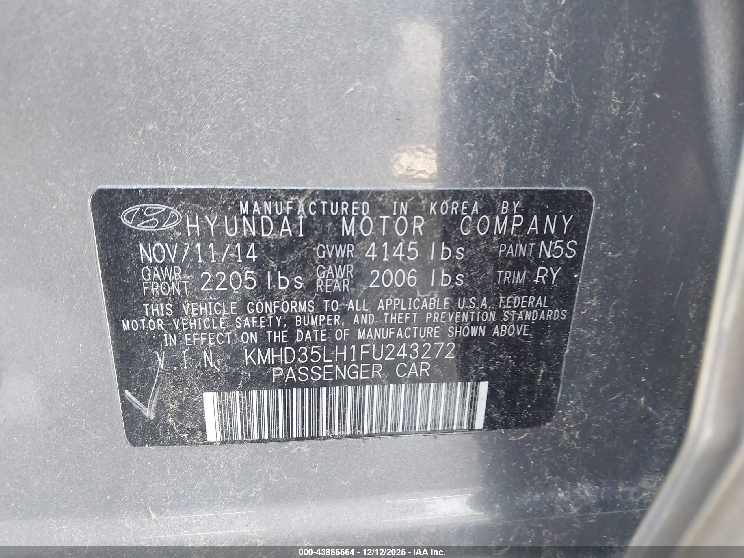 HYUNDAI ELANTRA image 9