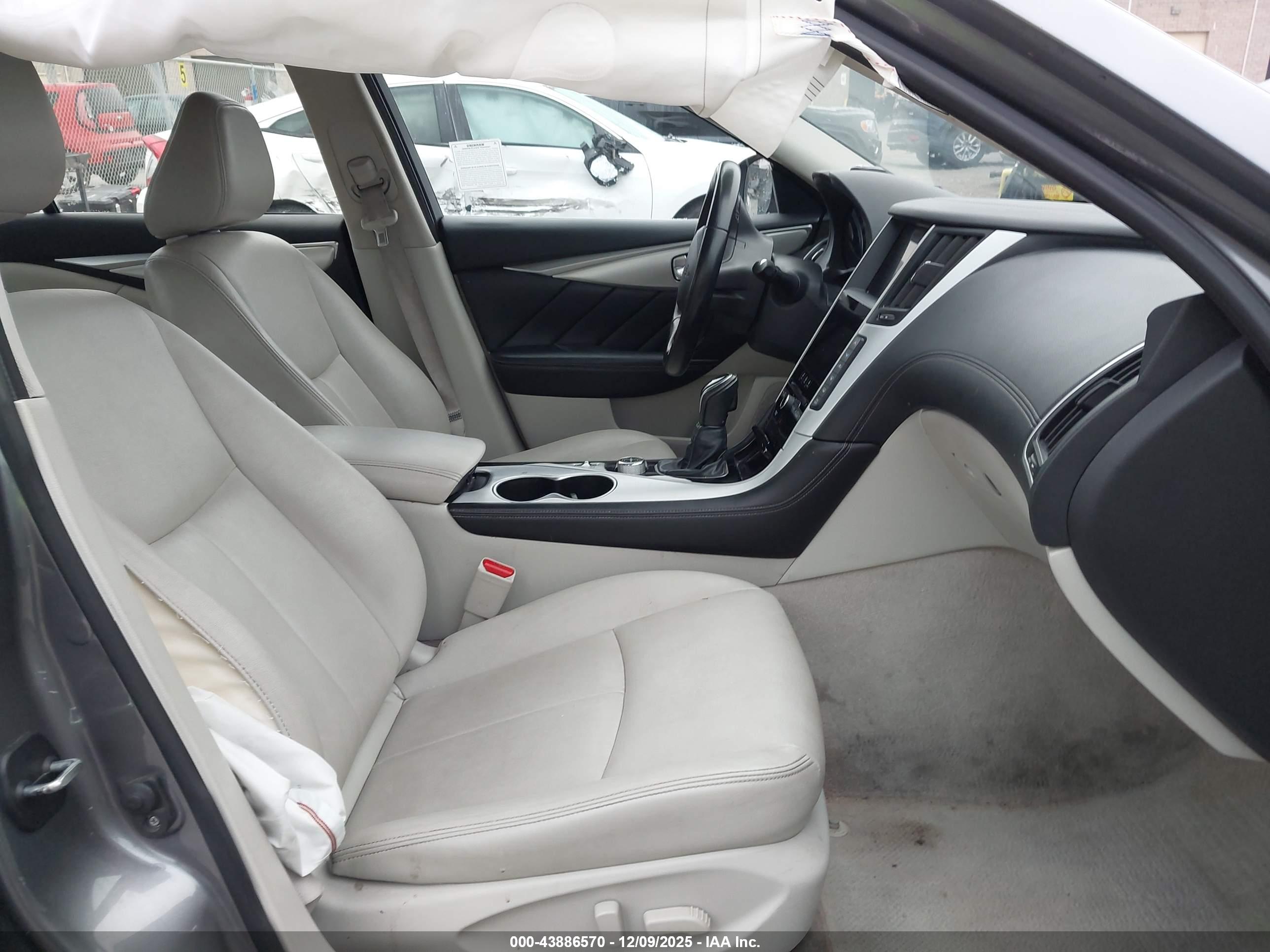 INFINITI Q50 image 5