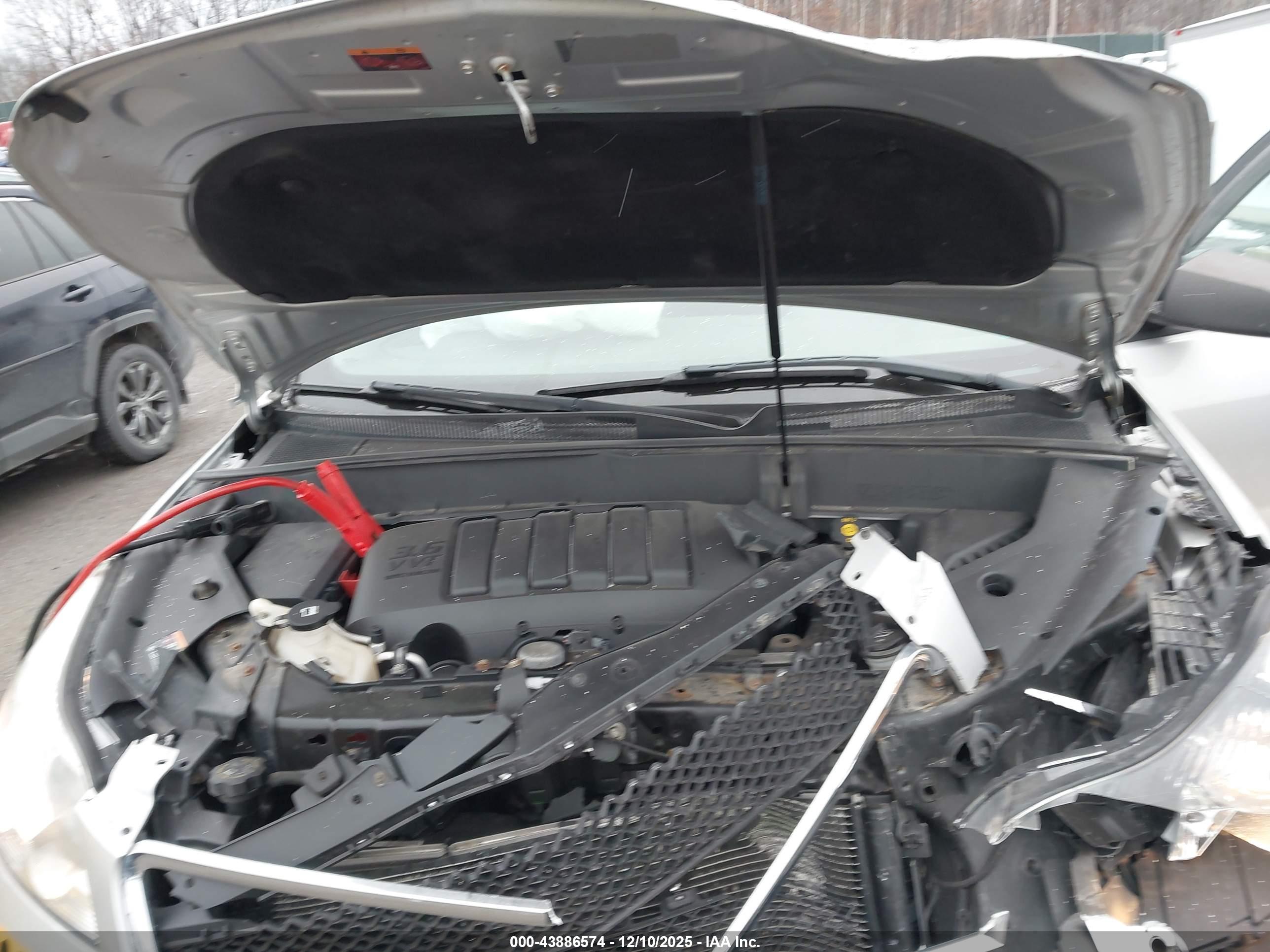 CHEVROLET TRAVERSE image 10