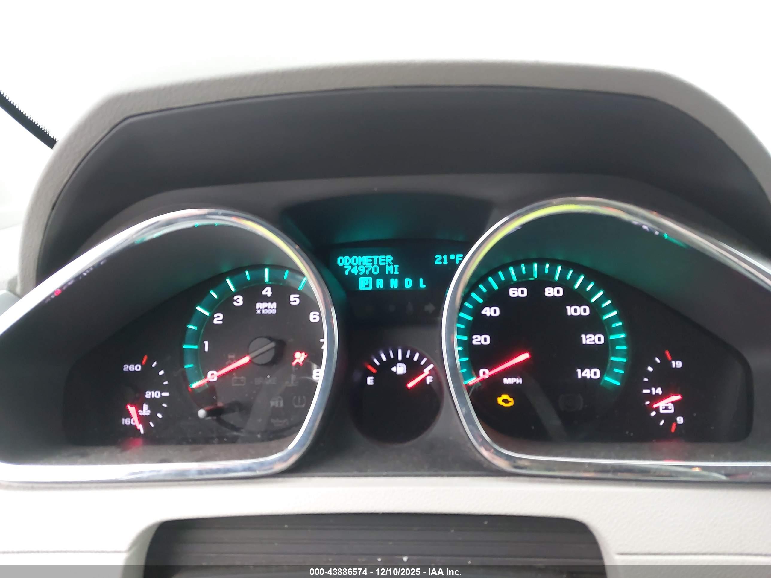 CHEVROLET TRAVERSE image 7