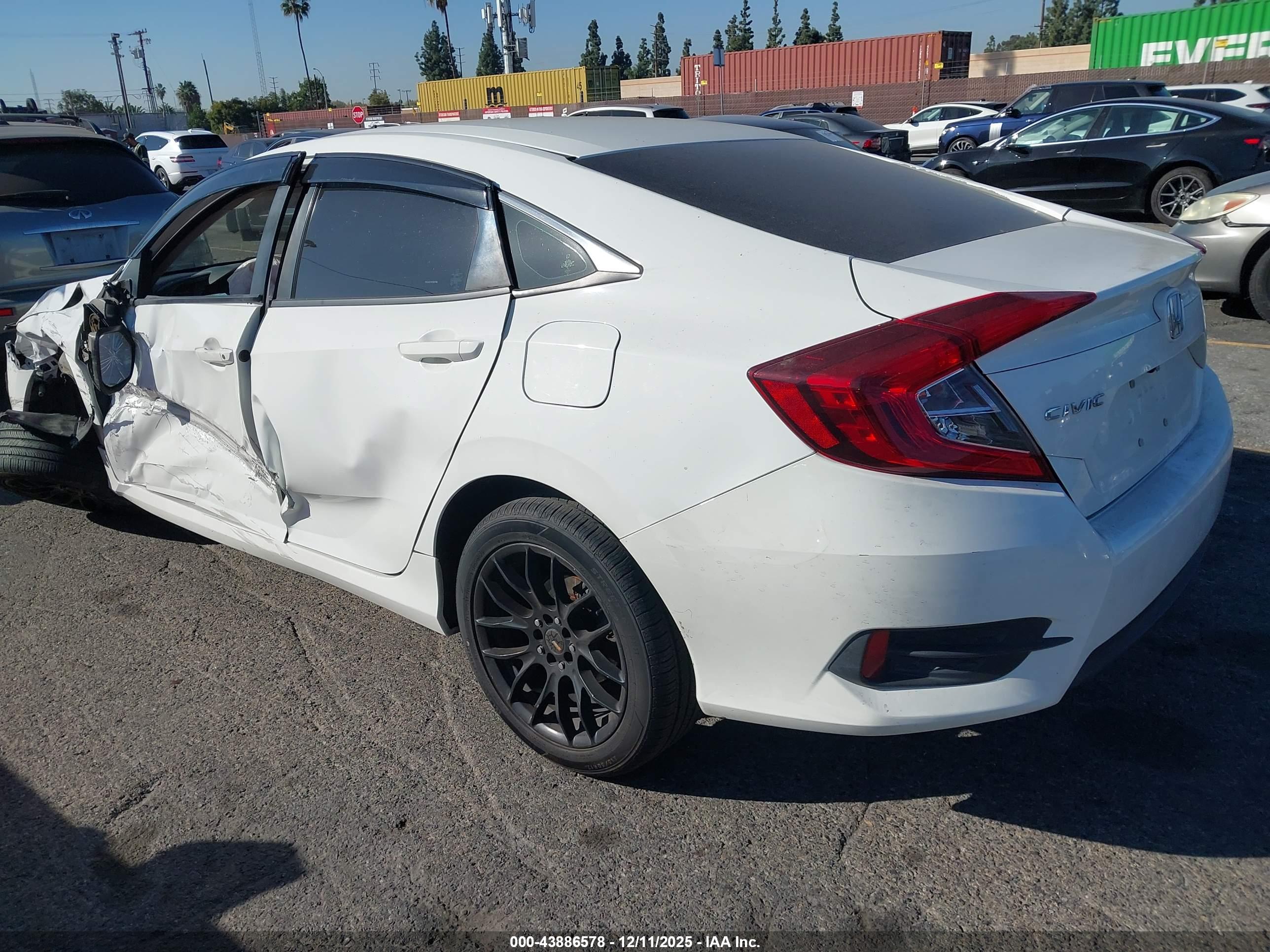 HONDA CIVIC image 3