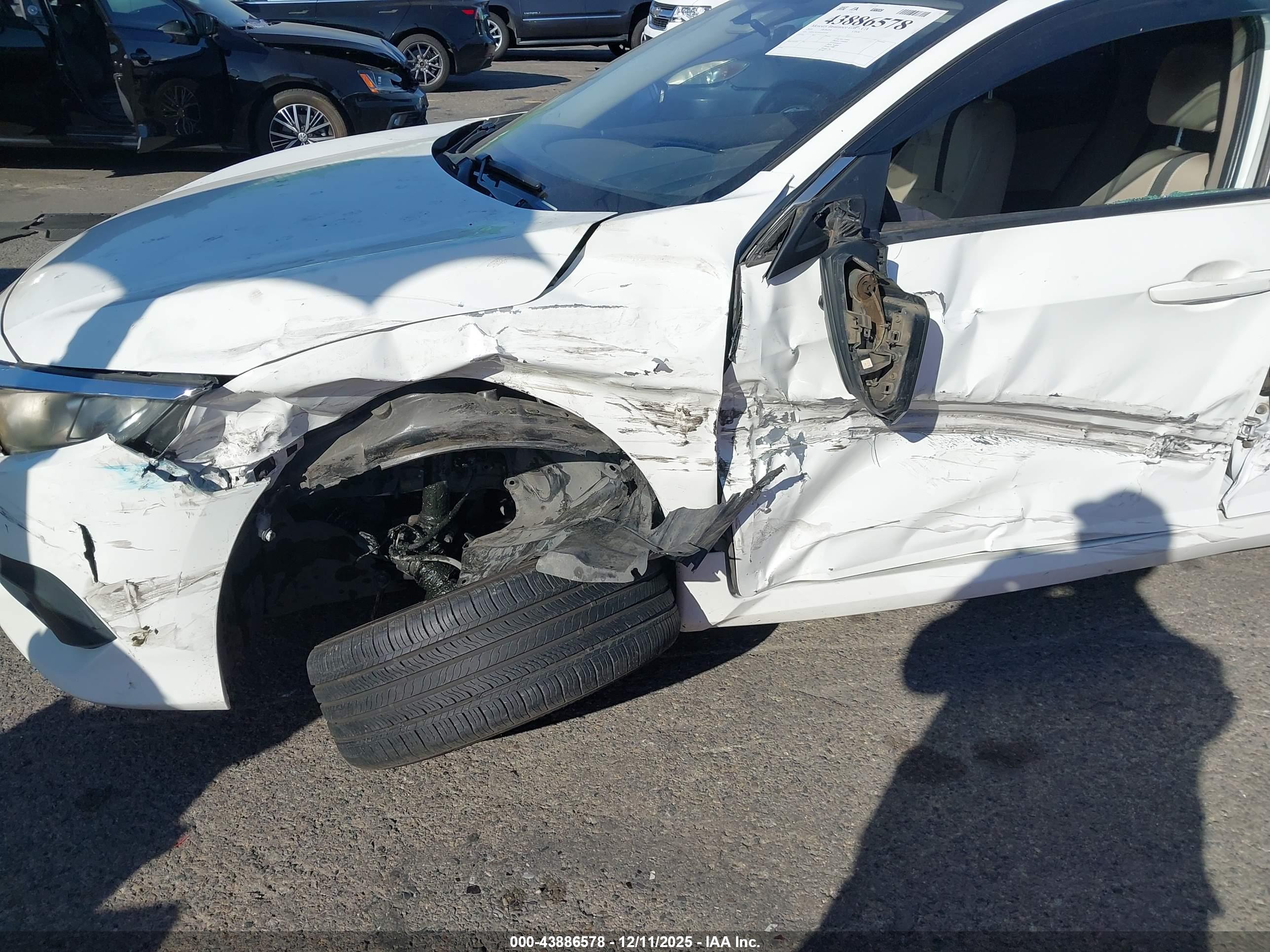 HONDA CIVIC image 6