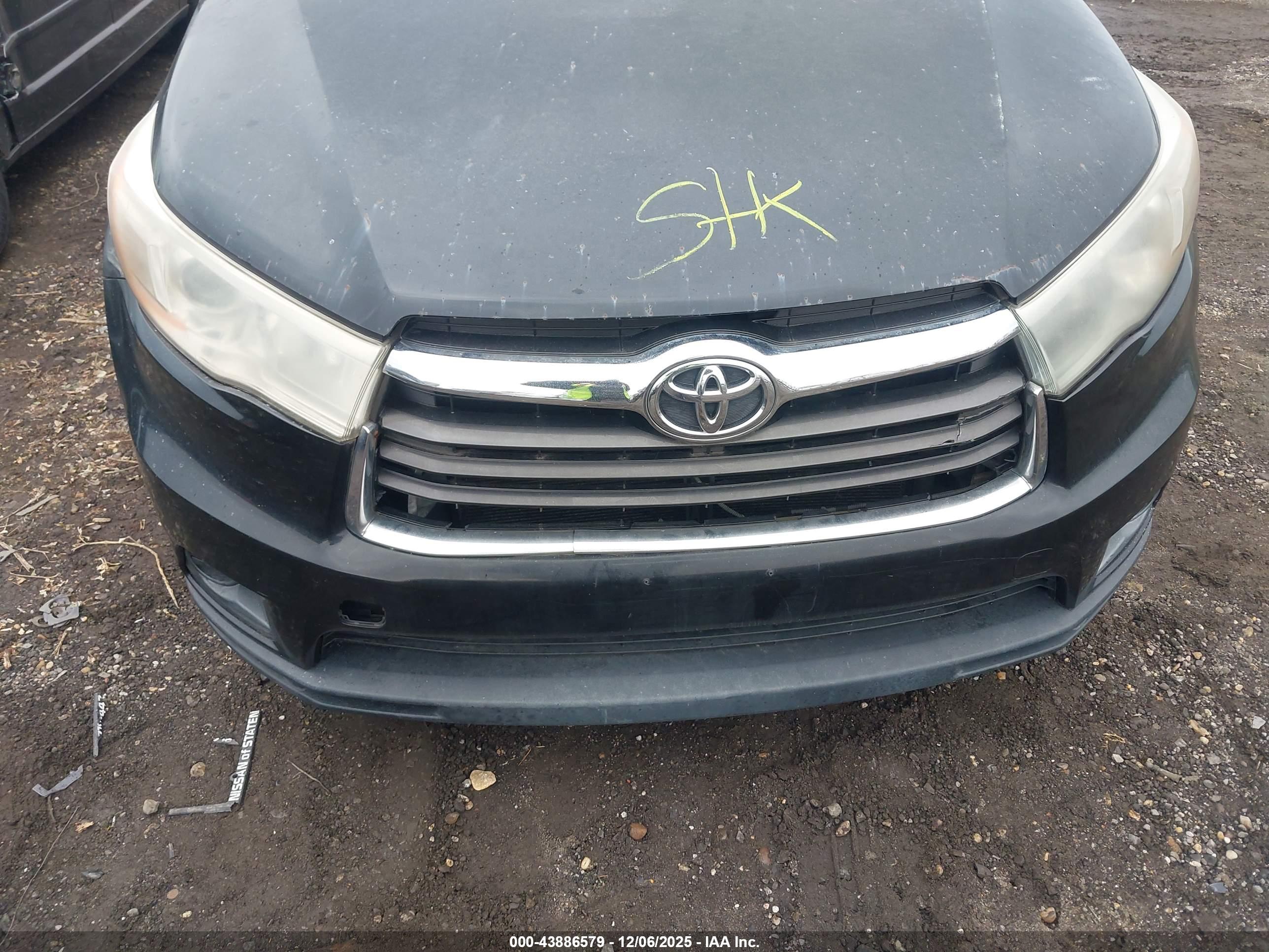 TOYOTA HIGHLANDER image 10