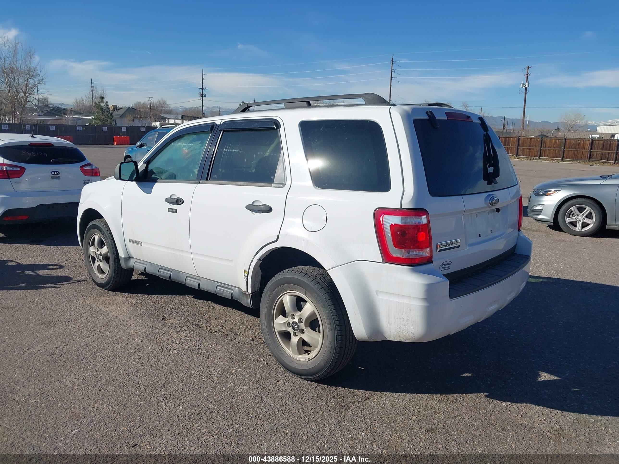 FORD ESCAPE image 3