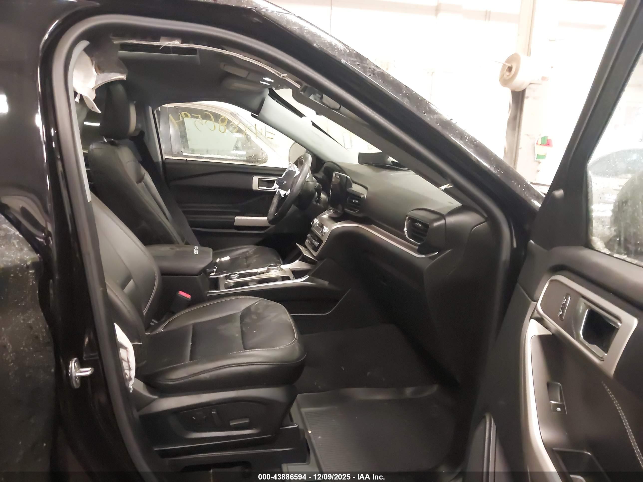 FORD EXPLORER image 5
