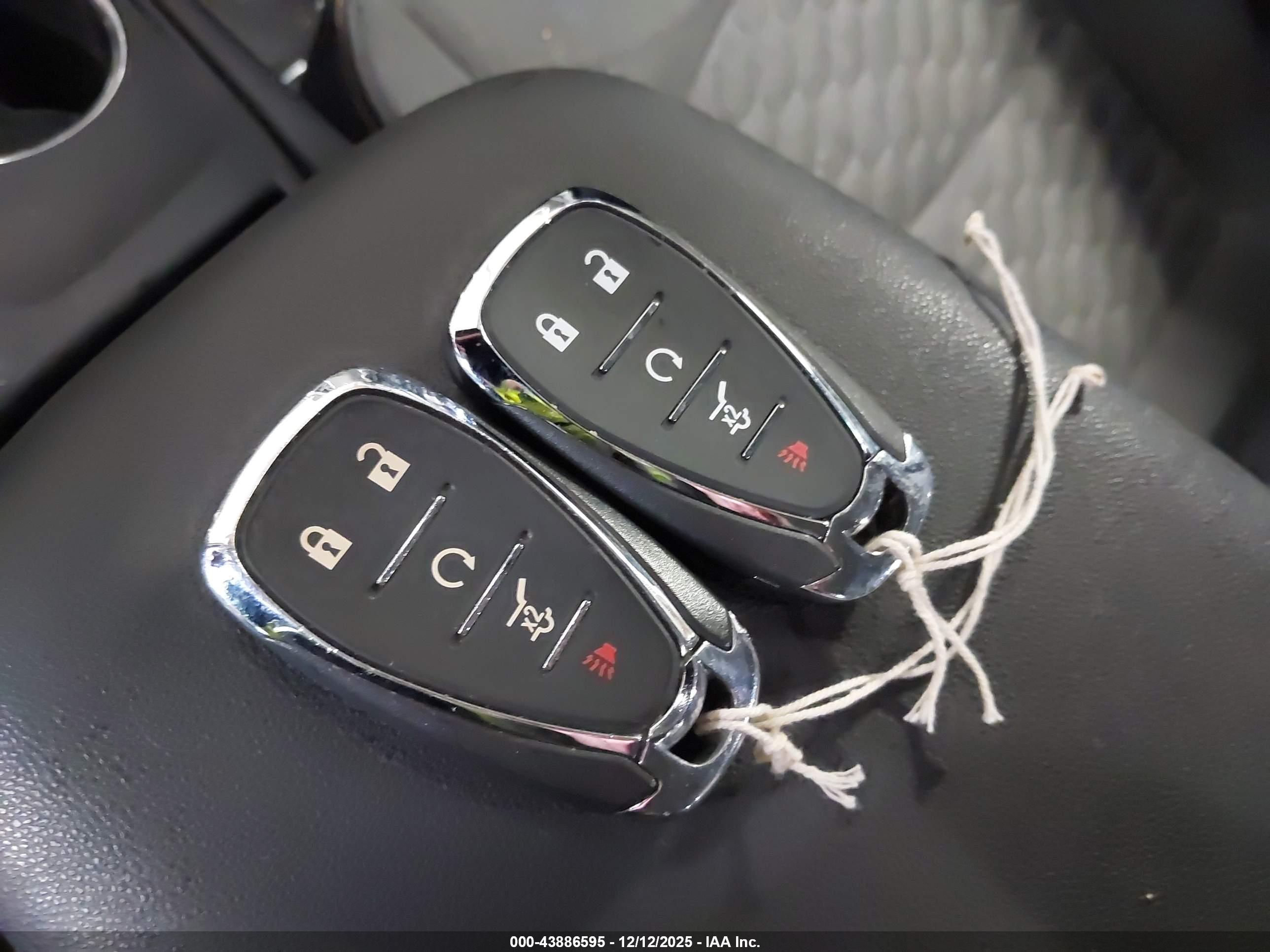 CHEVROLET EQUINOX image 11