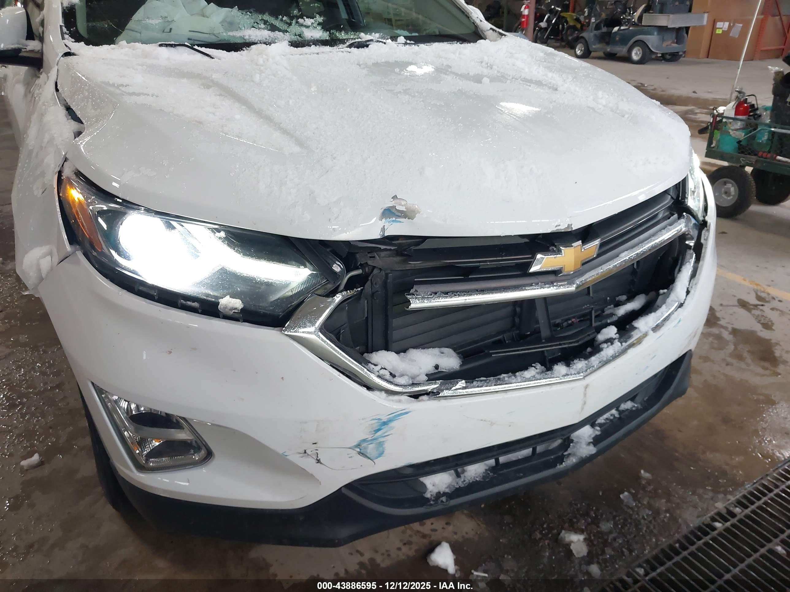 CHEVROLET EQUINOX image 6