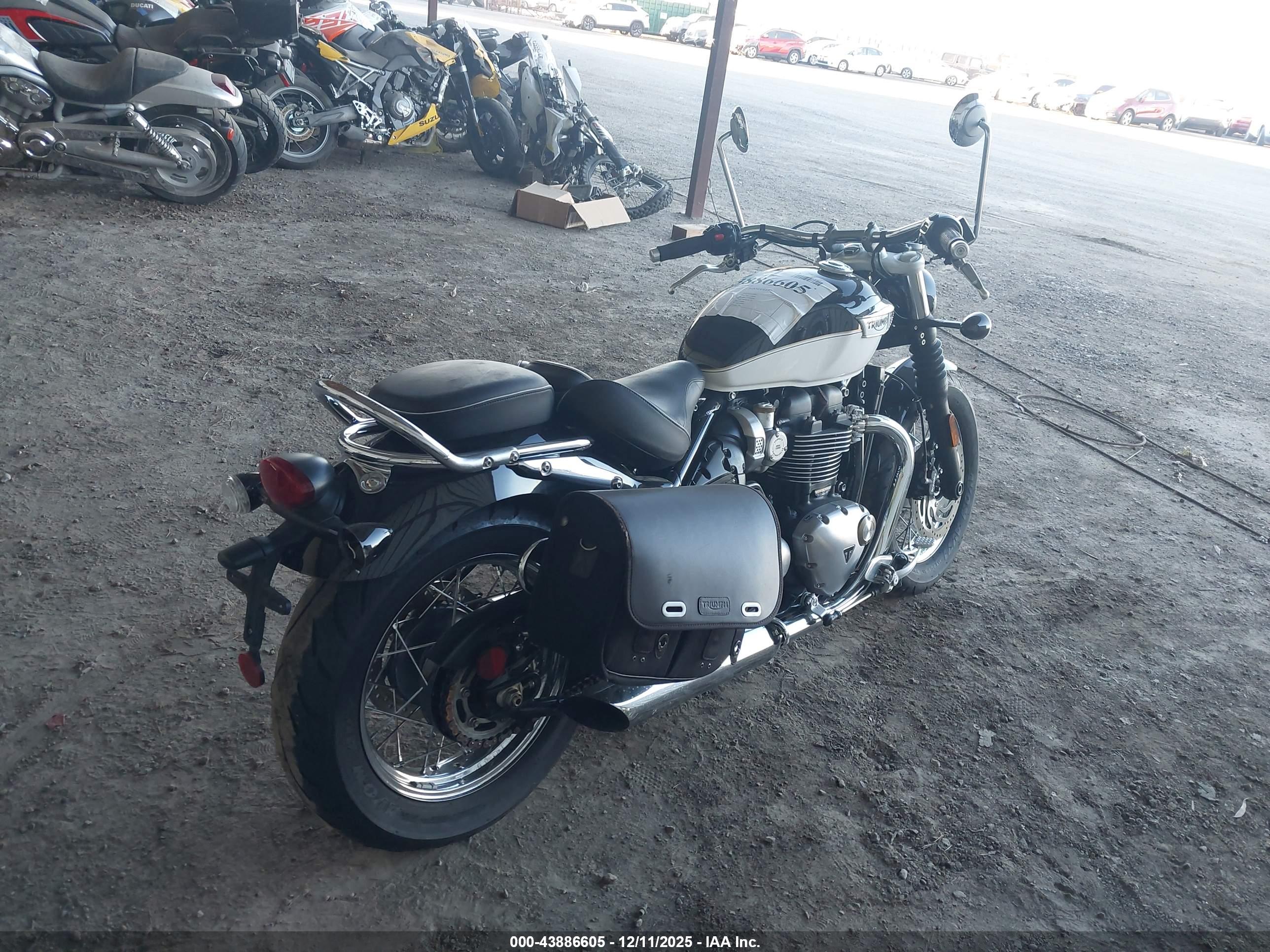 TRIUMPH MOTORCYCLE image 4