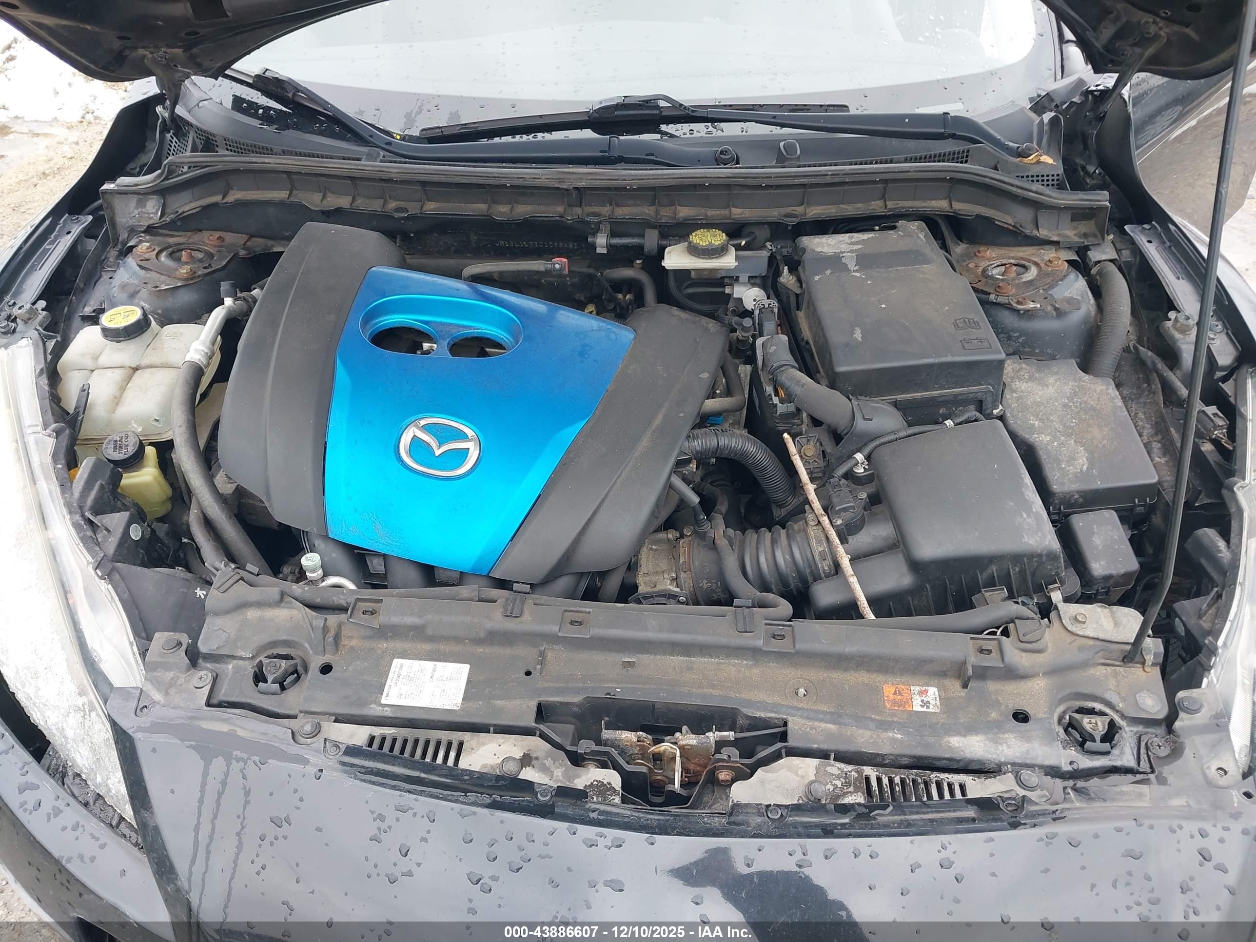 MAZDA MAZDA3 image 10